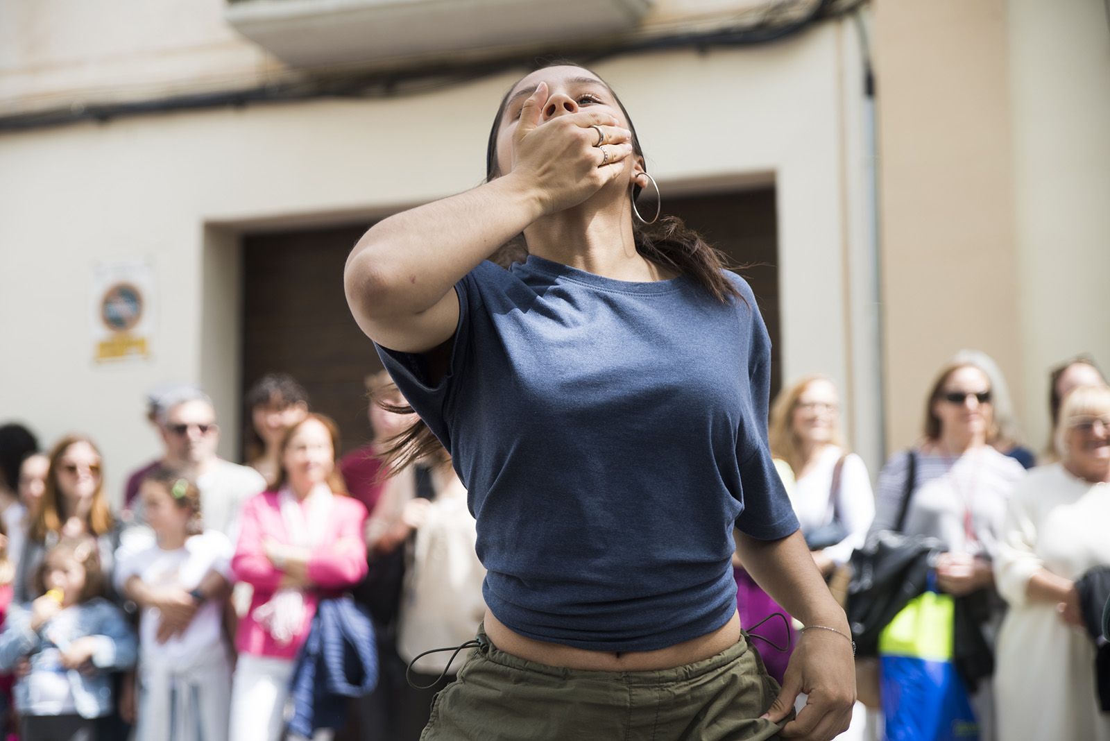 Dia Internacional de la Dansa:  El carrer dansa. FOTO: Bernat Millet.