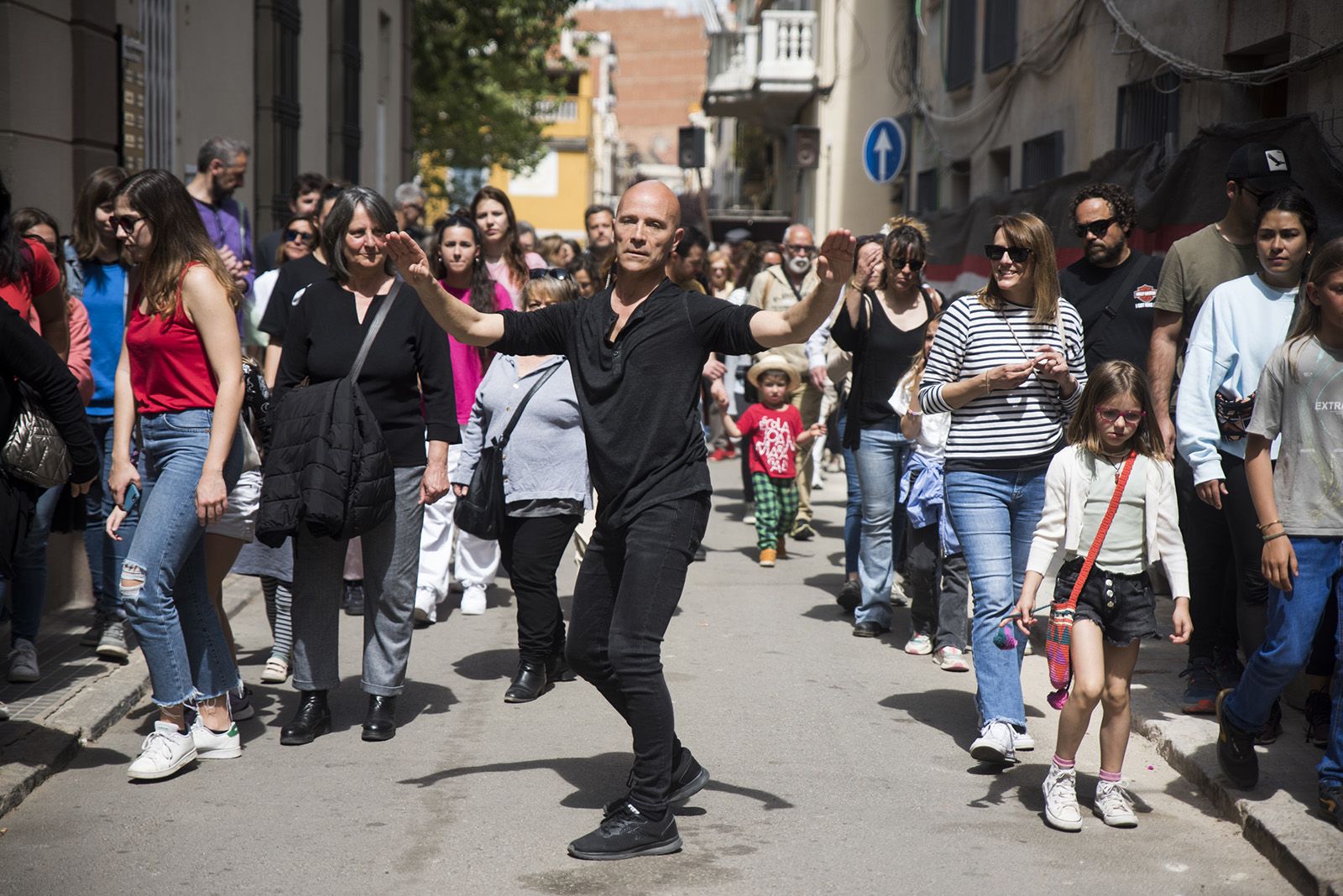 Dia Internacional de la Dansa:  El carrer dansa. FOTO: Bernat Millet.