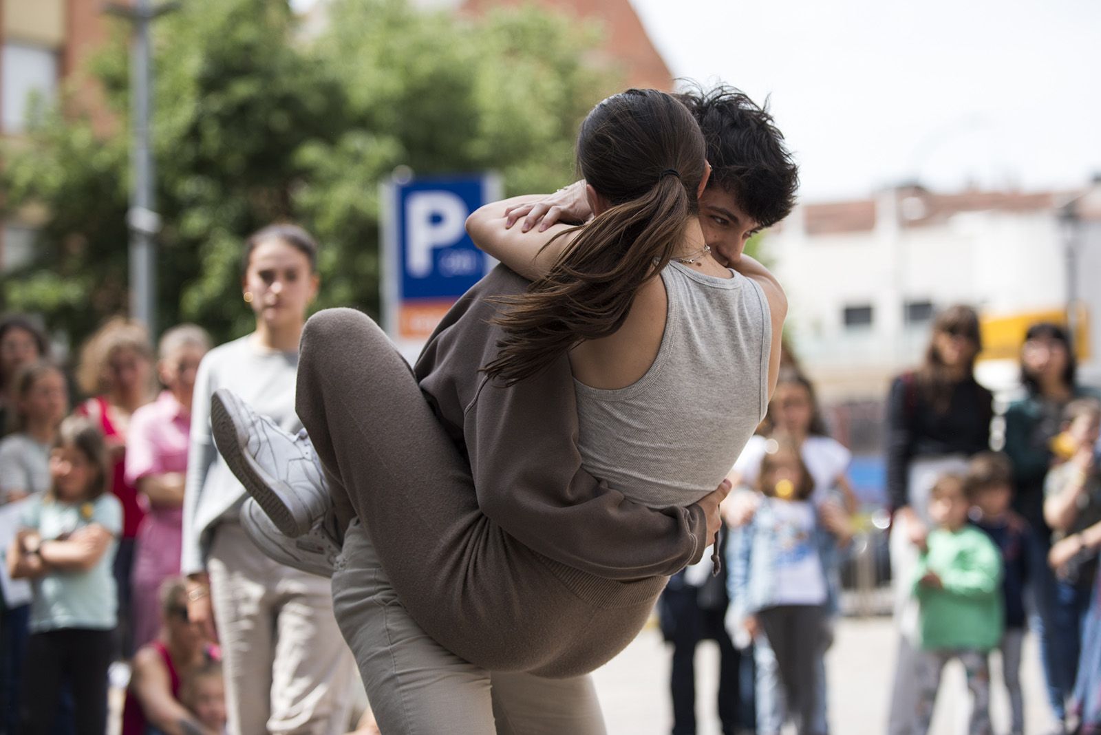 Dia Internacional de la Dansa:  El carrer dansa. FOTO: Bernat Millet.