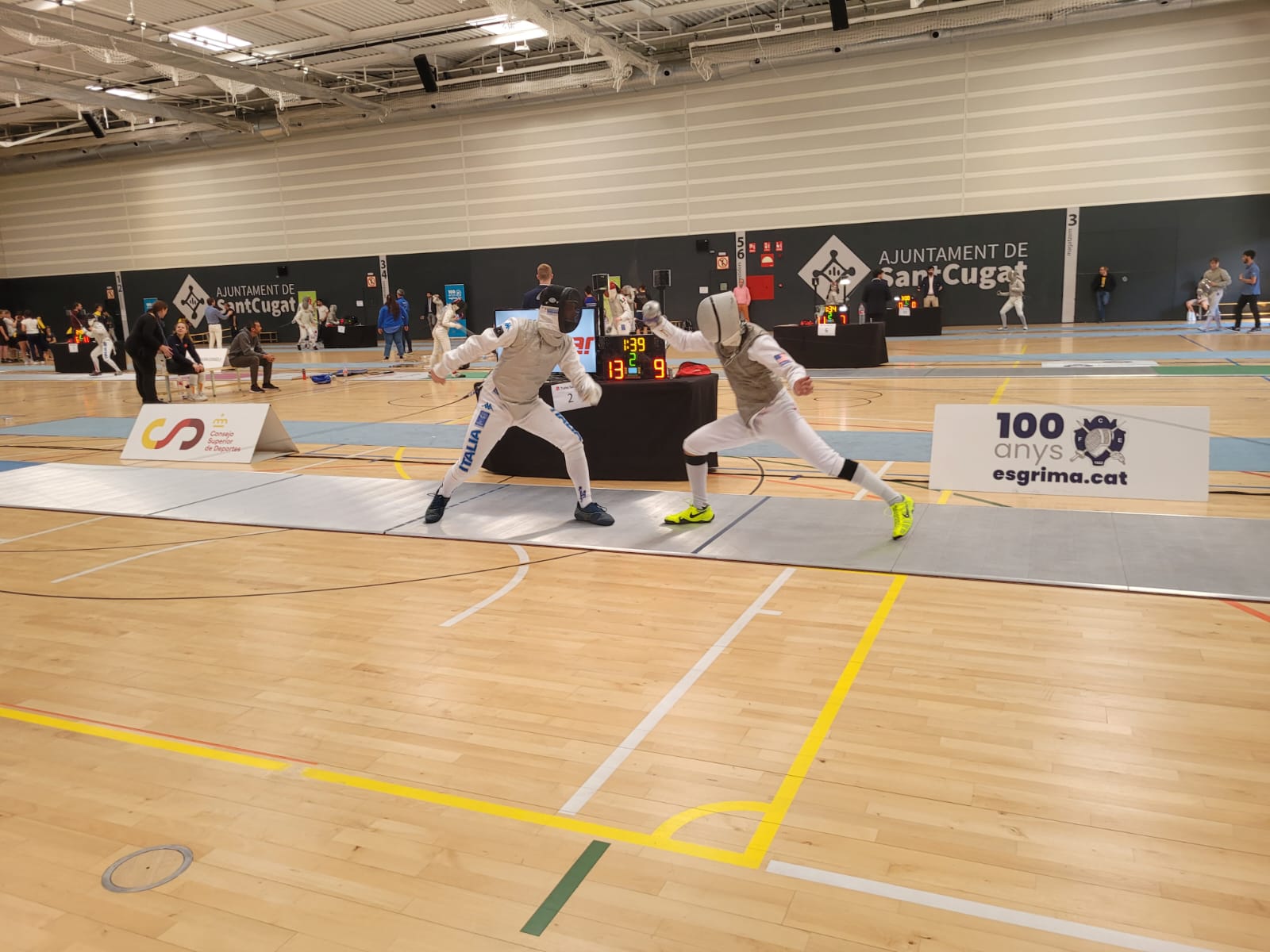 El Trofeu Internacional Infantil Sant Jordi d'esgrima a Sant Cugat. FOTO: Ajuntament