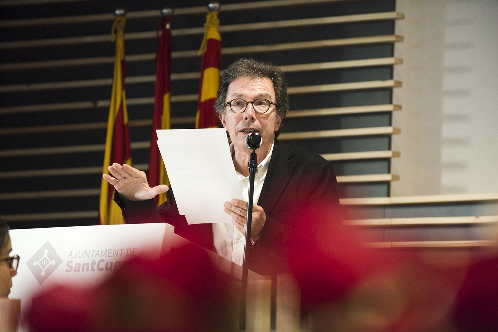 Nomenament com a fills predilectes de Sant Cugat de Marta Pessarrodona, Josep Pla Narbona i Àngels Ribé. FOTO: Bernat Millet.
