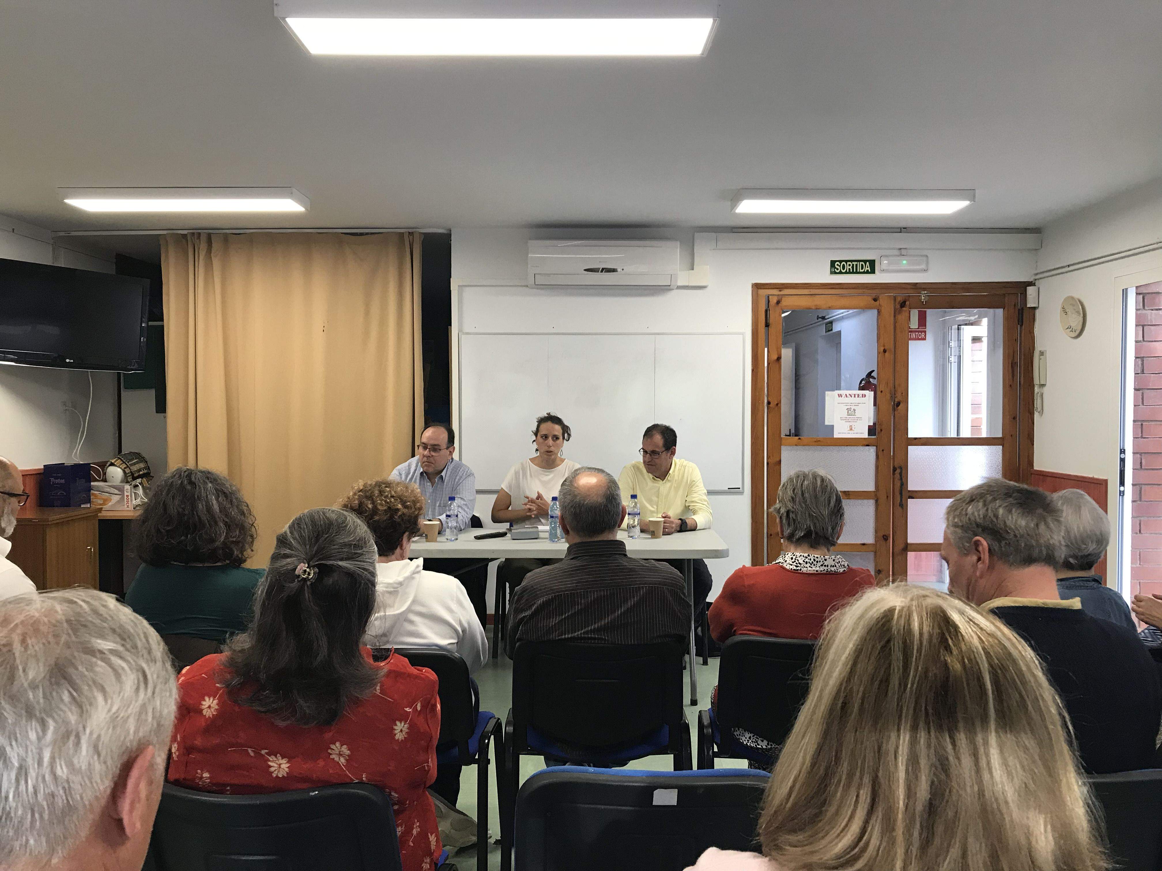 Lluís Gallardo, Laura López i Daniel López a la conferència sobre contaminació acústica FOTO: TOT