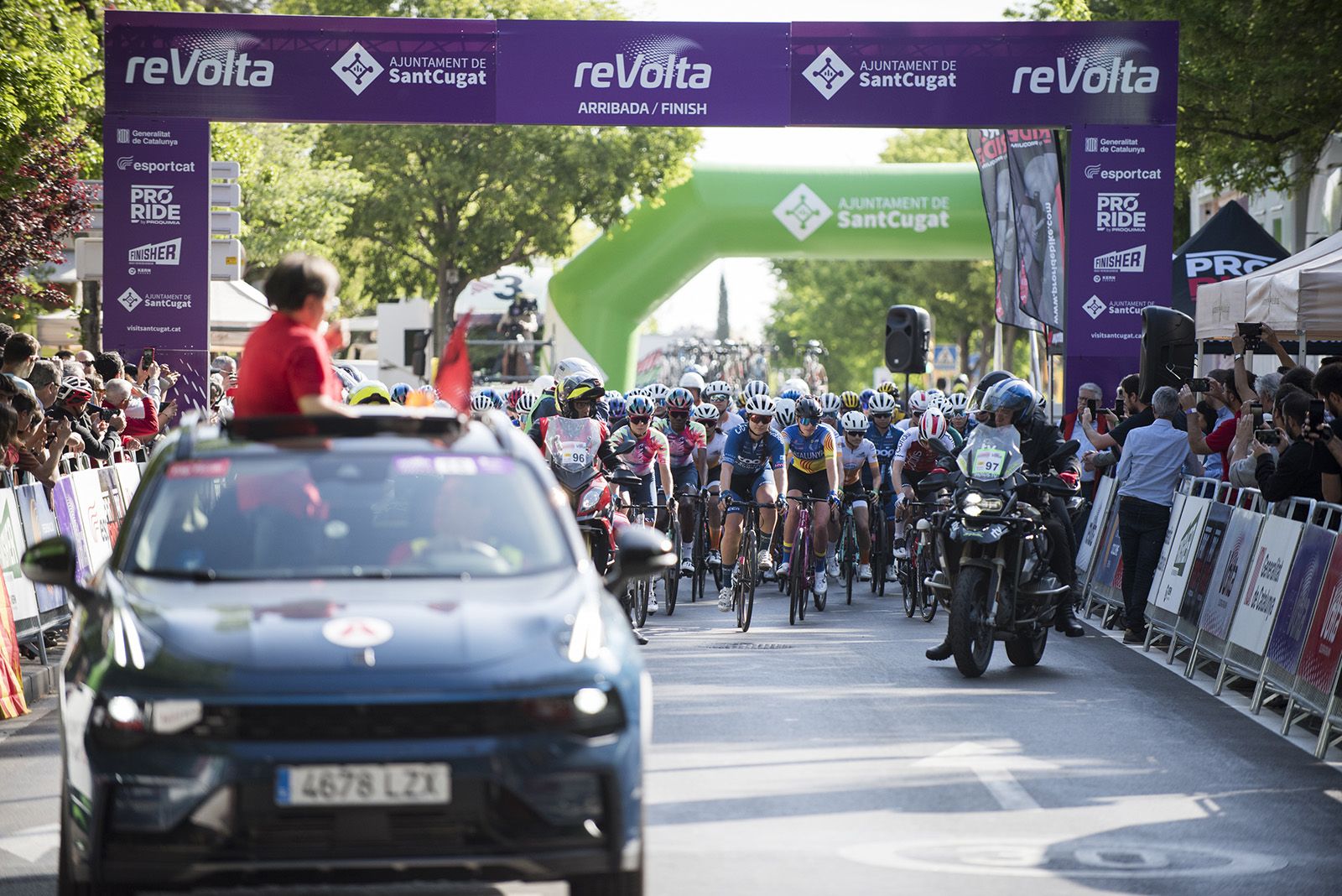 La 4a reVolta ha tornat a tenir punt de sortida i meta a Sant Cugat. FOTO: Bernat Millet.