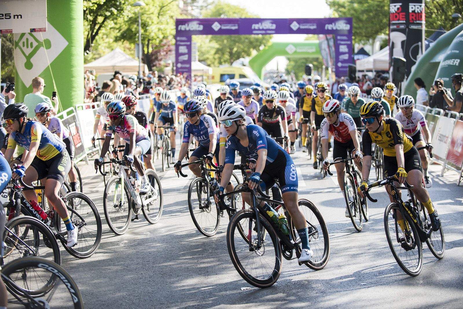 La 4a reVolta ha tornat a tenir punt de sortida i meta a Sant Cugat. FOTO: Bernat Millet.