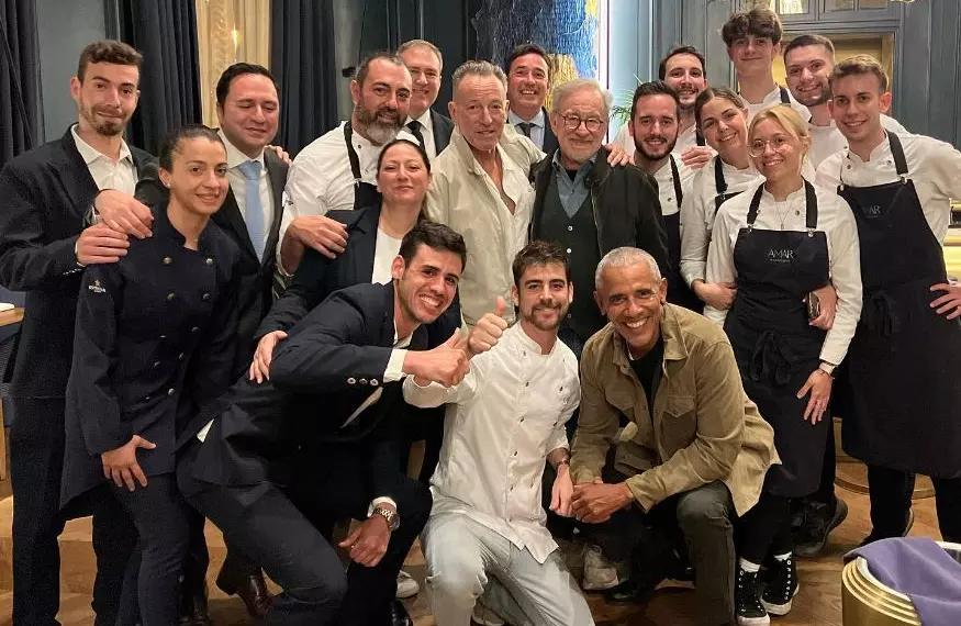 El servei del restaurant Amat amb Obama, Springsteen i Spielberg. Foto: Cedida