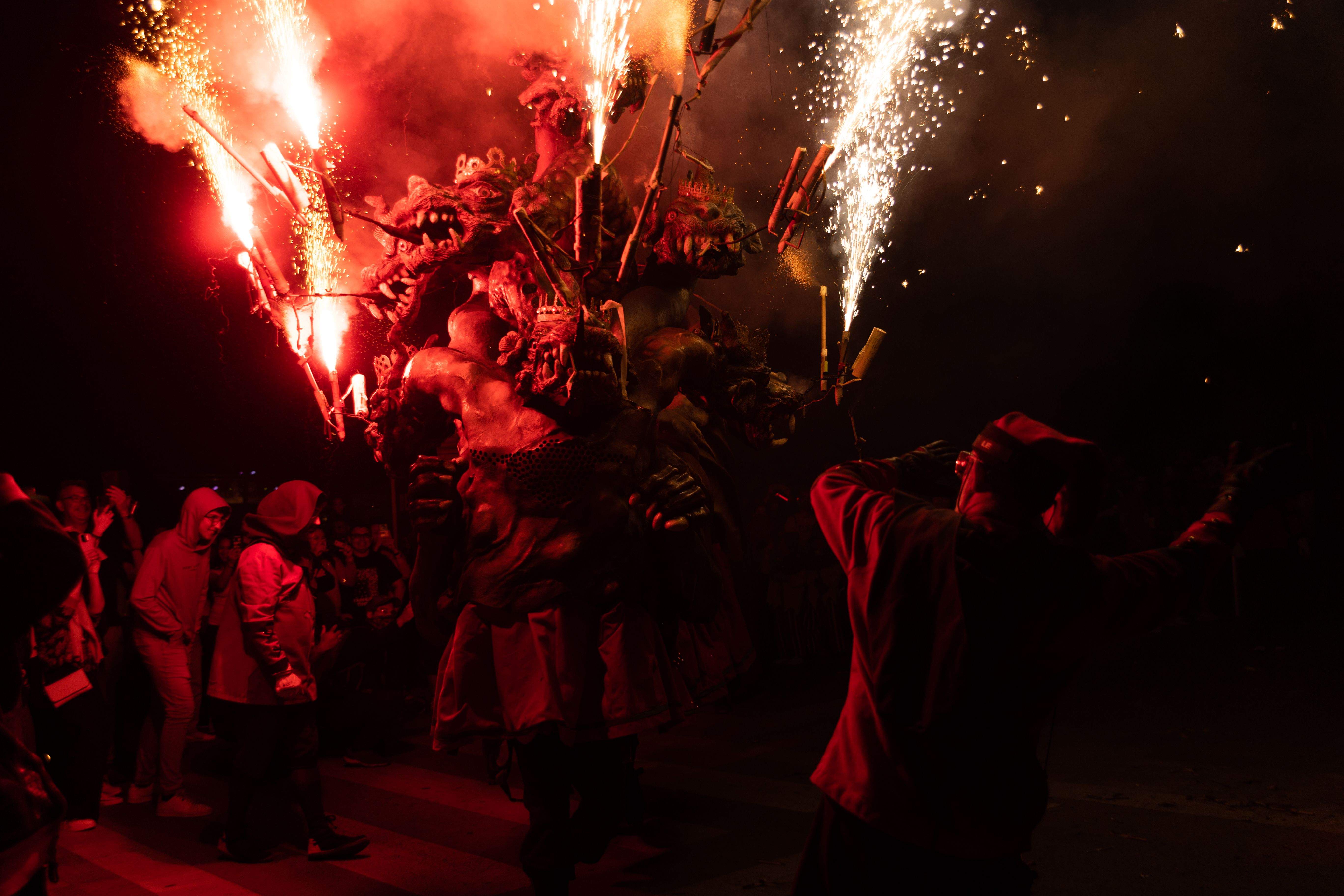 El correfoc de les bèsties. FOTO: Maria Canamases
