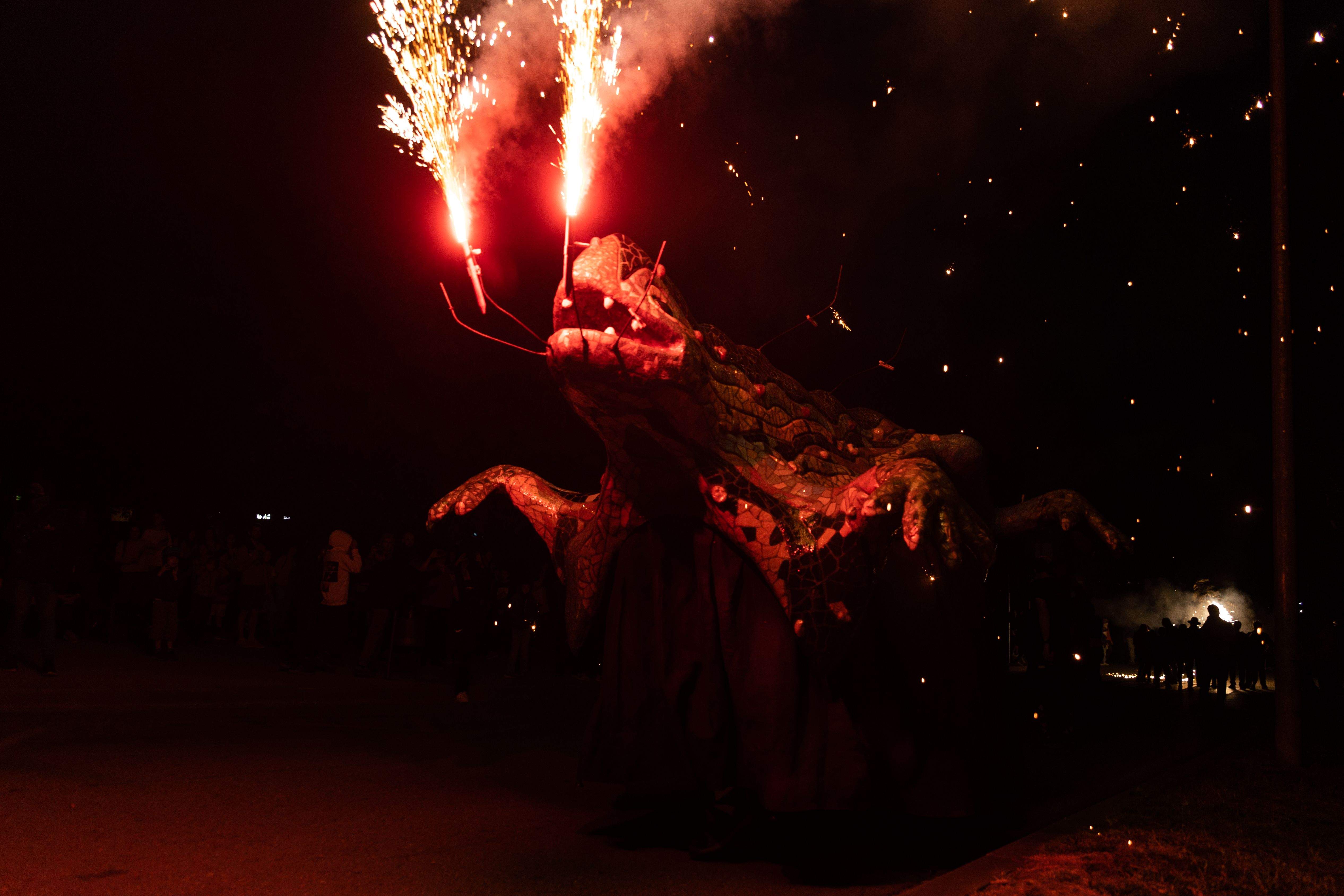 El correfoc de les bèsties. FOTO: Maria Canamases