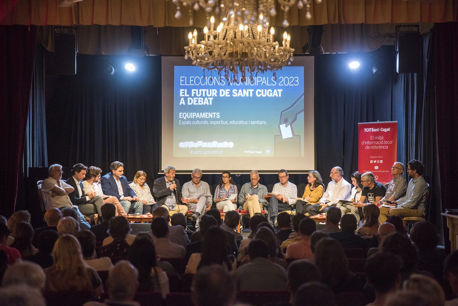 Debat electoral sobre equipaments. Foto: Bernat Millet