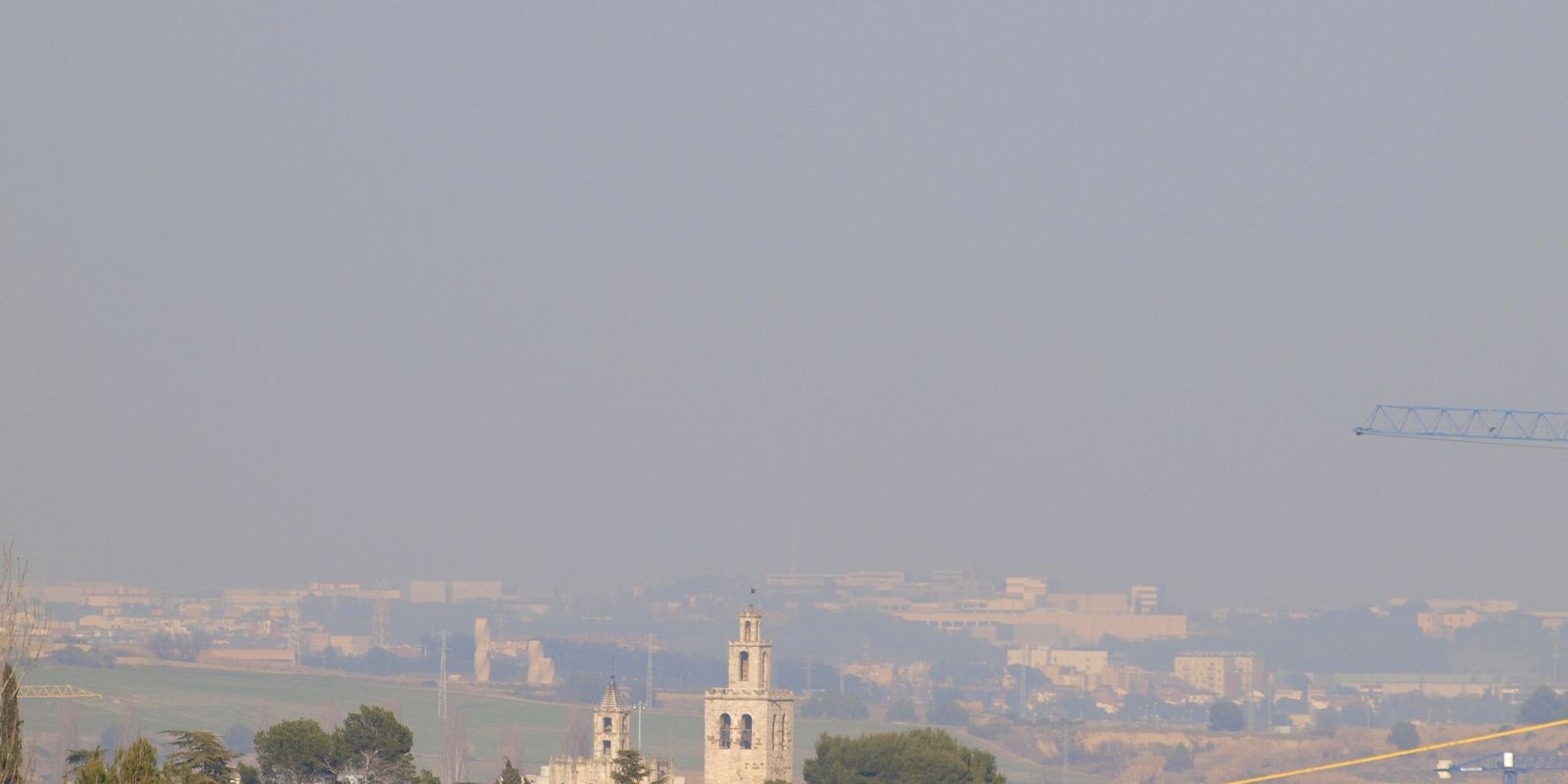 Panoràmica de Sant Cugat amb el Monestir de fons. Arxiu
