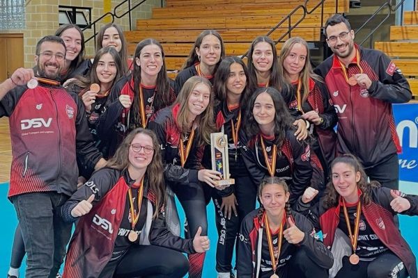 El DSV Club Voleibol Sant Cugat va tornar a pujar al podi del Campionat d'Espanya. FOTO: Cedida