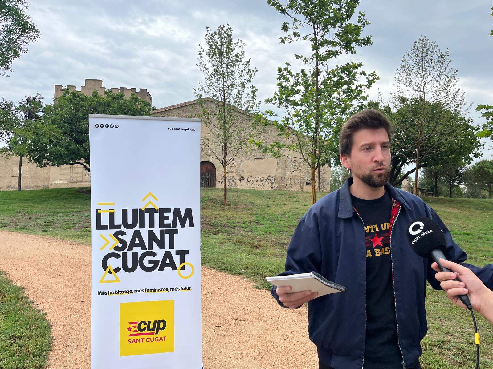 Marco Simarro en un acte de campanya de la CUP a la masia de Can Canyameres. FOTO: Cedida