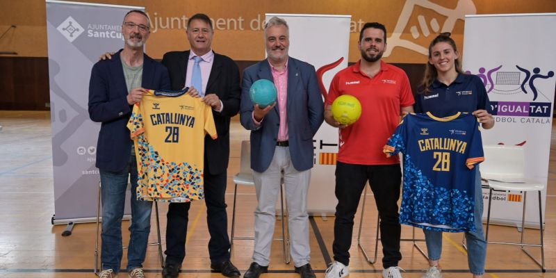 Julià López Arenas, Jaume Fort, Francesc Carol, Gabriel Martorell i Ona Vegué, d'esquerra a dreta, en la presentació de la Copa de les Nacions. FOTO: Ajuntament