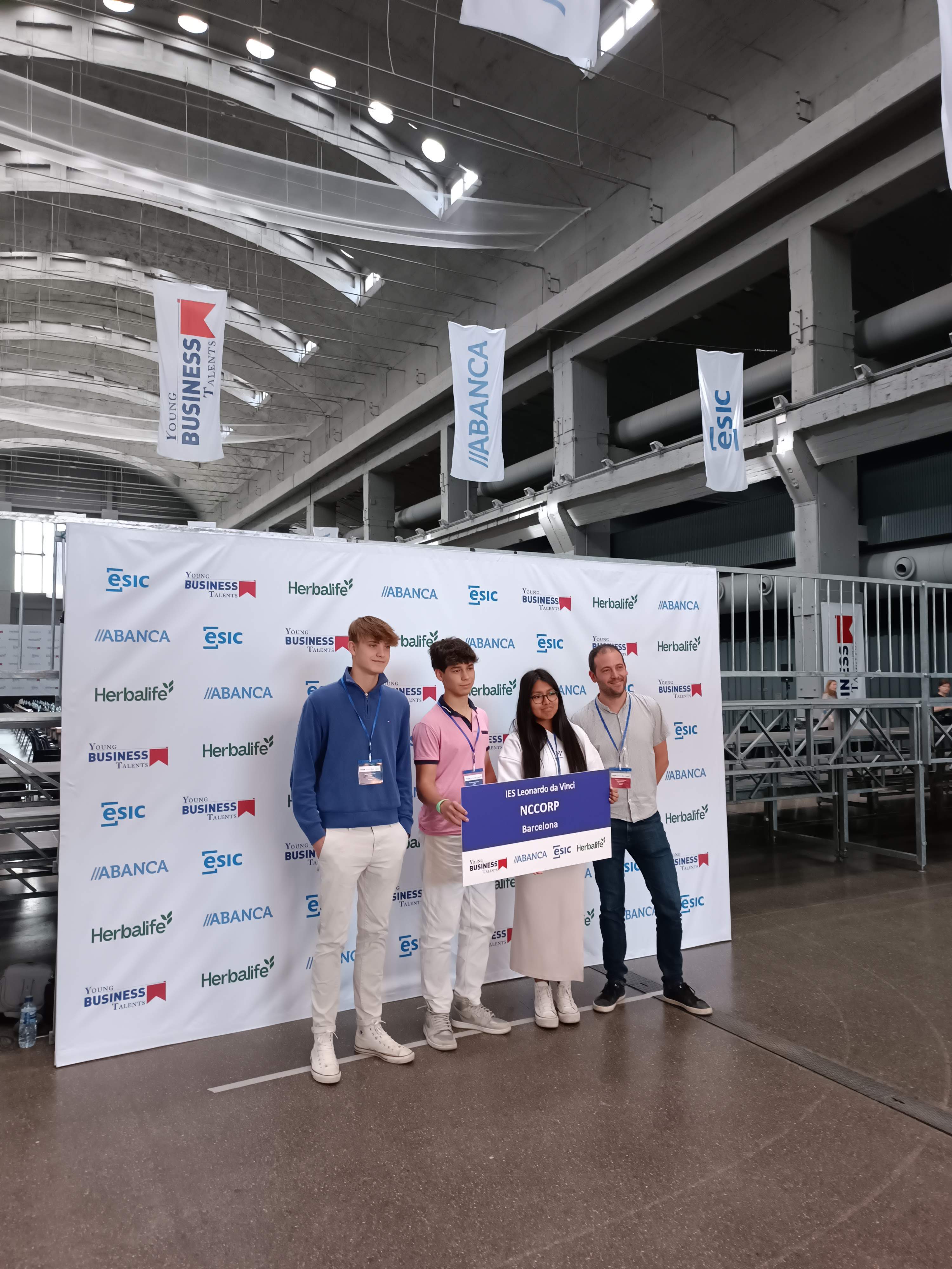 L'equip d'alumnes del Leonardo Da Vinci. FOTO:Cedida