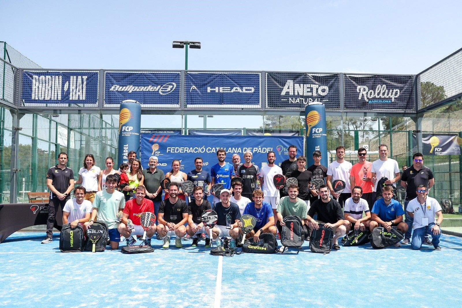 Els vencedors de les diferents categories del Super Gran Slam que es va celebrar en el Club Esportiu Valldoreix. FOTO: Federació Catalana de Pàdel