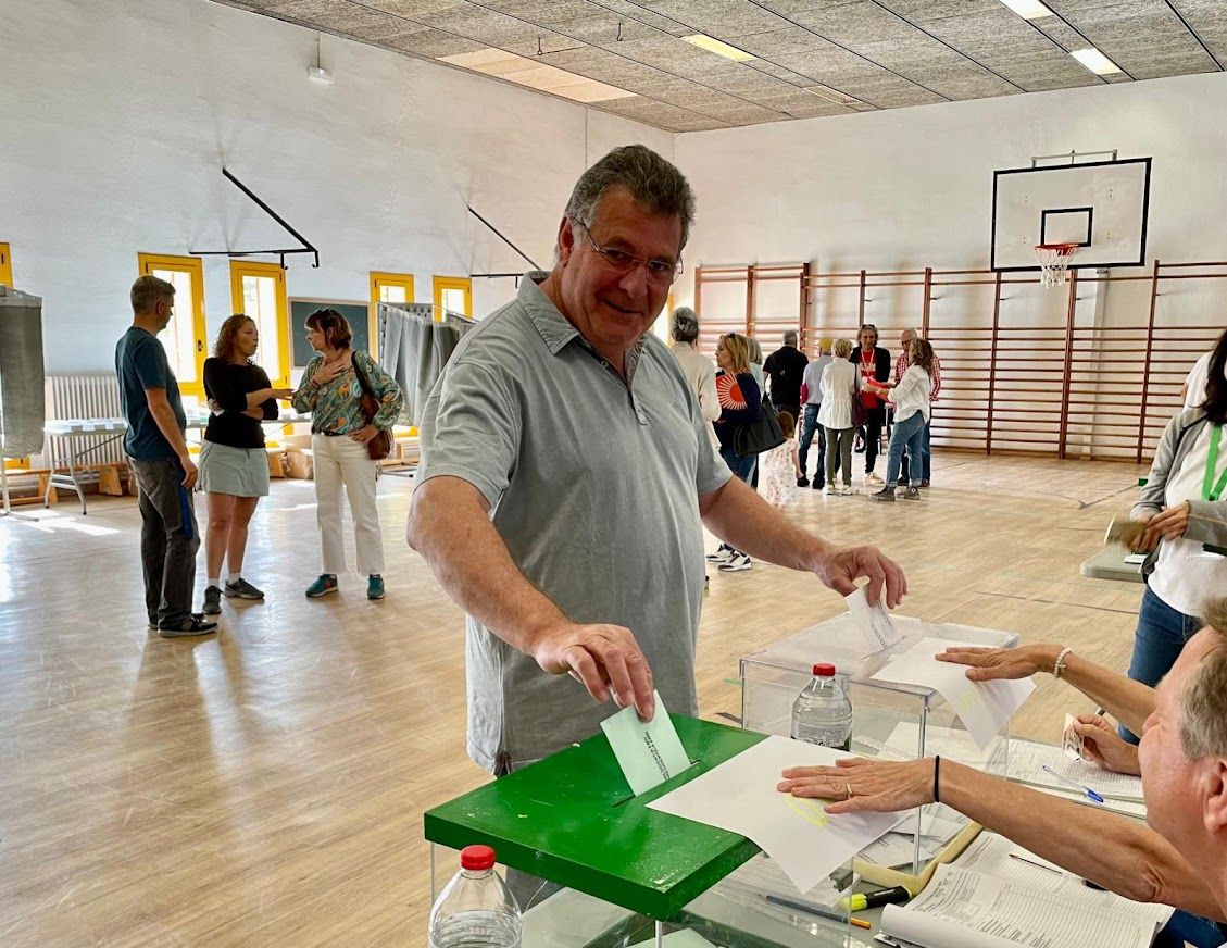 Puig votant en les eleccions FOTO: EMD 