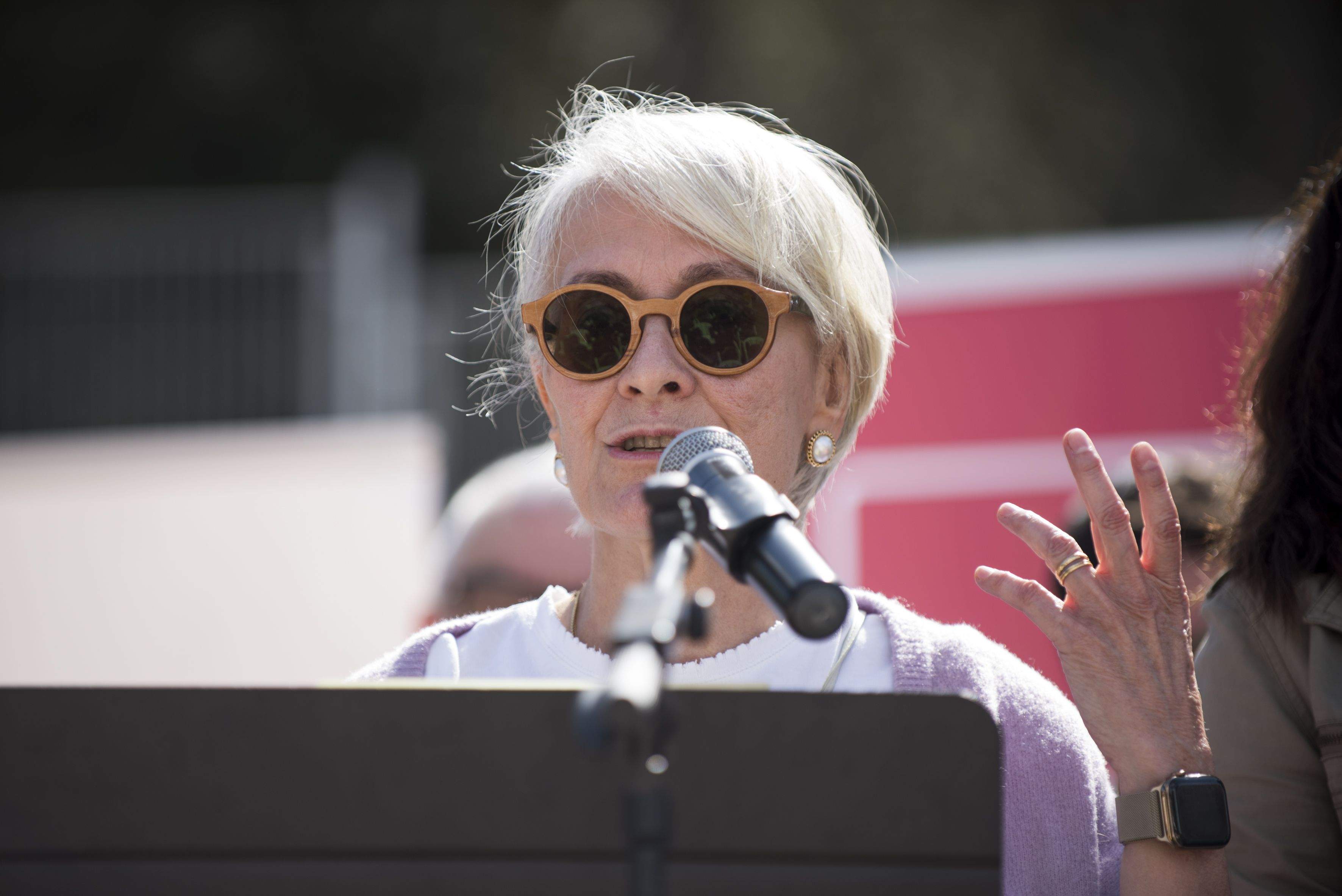 Susanna Casta, vocal del PSC a Valldoreix, en la presentació de la candidatura de Juanjo Cortés de Valldoreix Plural. FOTO: Bernat Millet