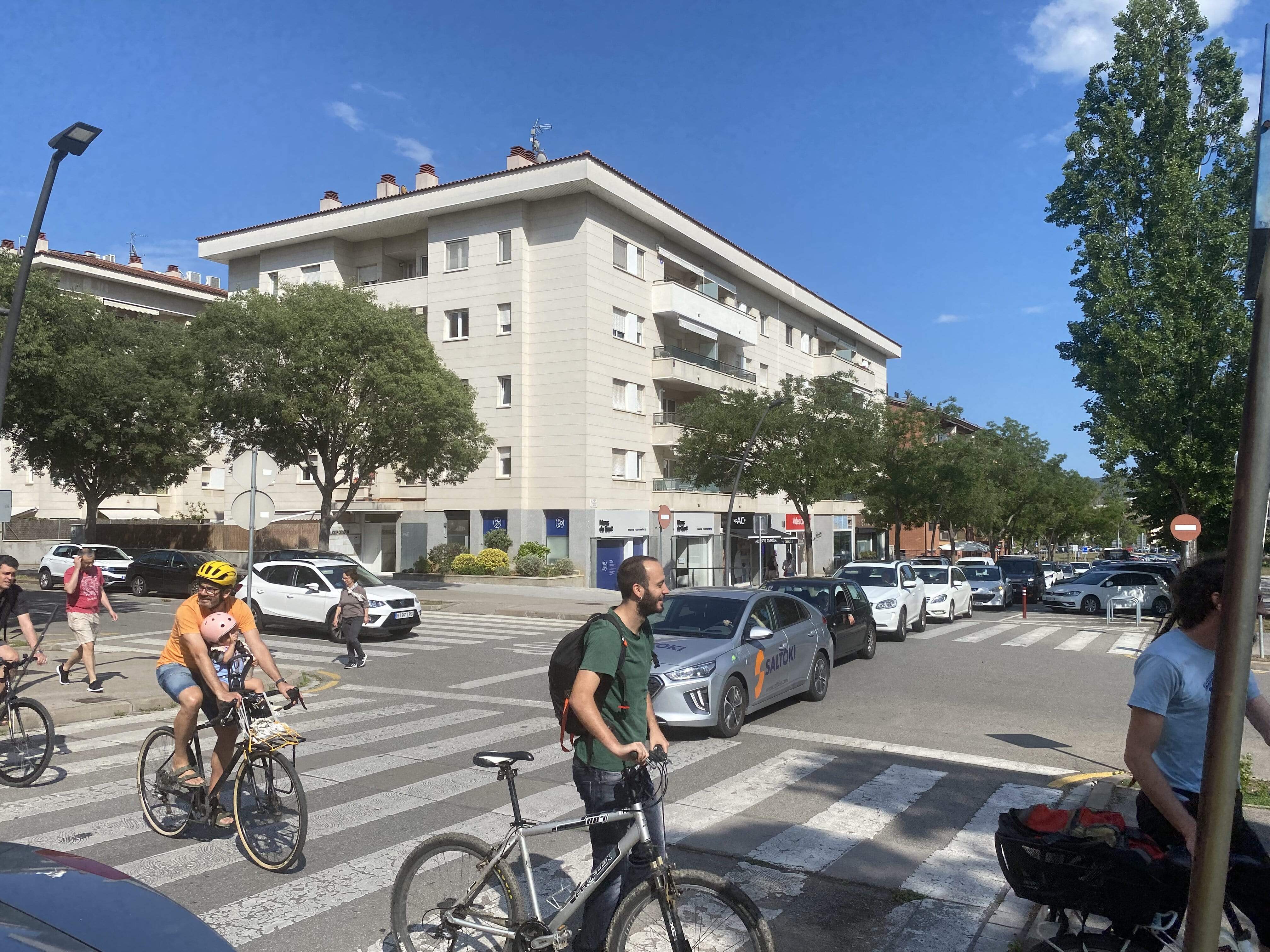 Acció de la plataforma veïnal Pacifiquem Francesc Macià. FOTO: Jan Romaní