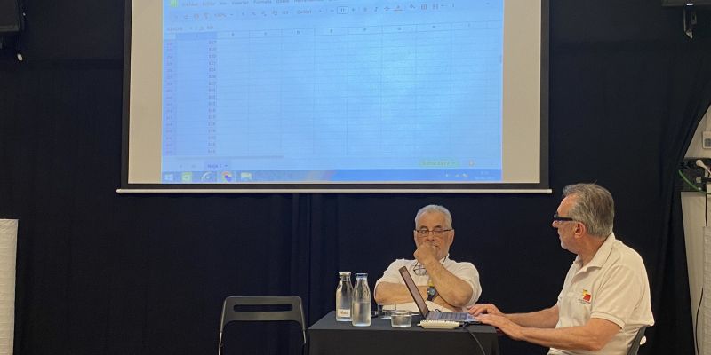 Sorteig per seleccionar els participants en el Concurs d'Arrossos. FOTO: Jan Romaní