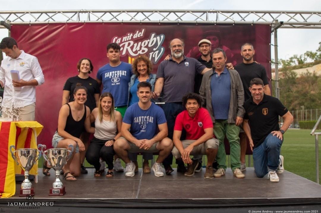 Martín García (el primer a dalt a la dreta) en la IV Nit del Rugbi Català. FOTO: Jaume Andreu
