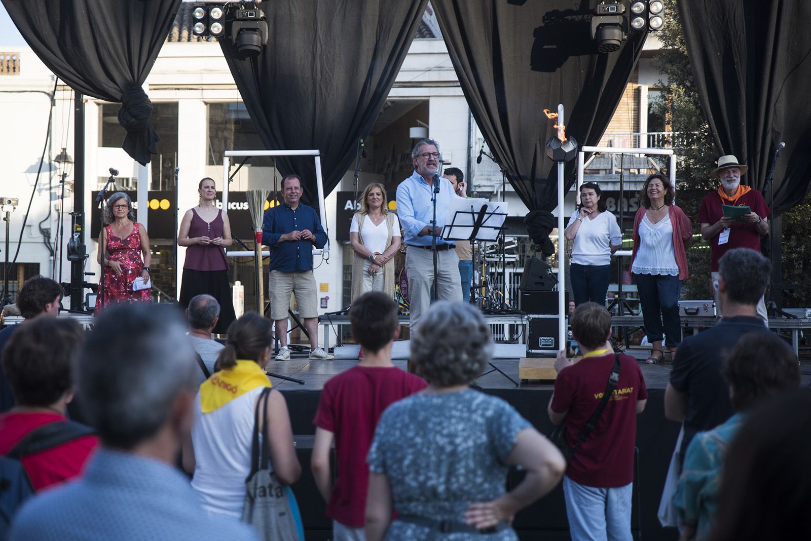 Rebuda de la Flama del Canigó amb el Ball d'homenatge i lectura del manifest, enguany escrit per Lluís Puig i Gordi. FOTO: Bernat Millet