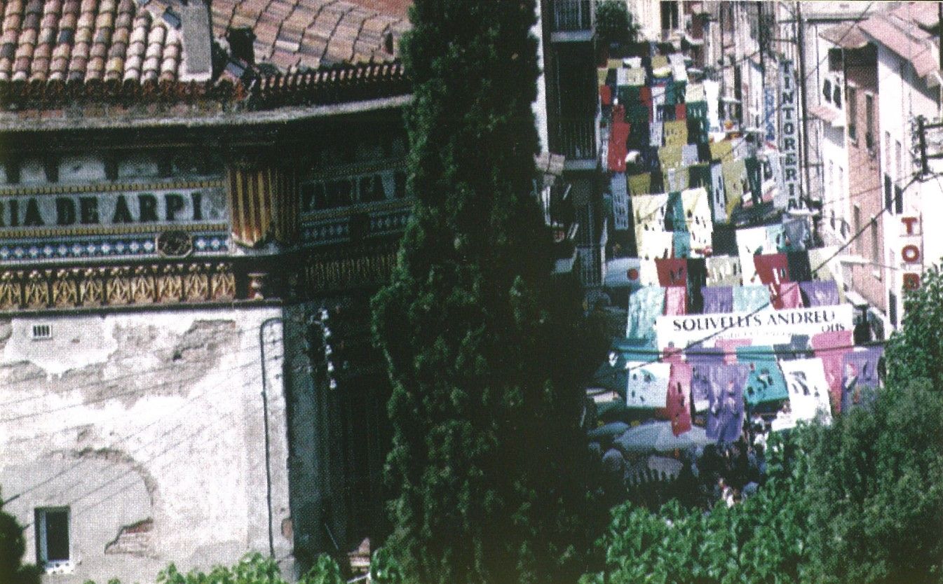 Vista aèria del carrer Santiago Rusiñol. Any 1995. FOTO: Cedida