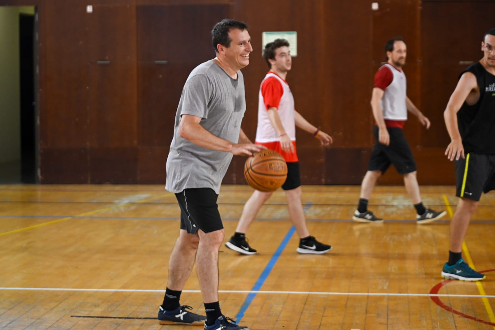 9b434835 e193 41dc 8ec6 63e4cd07db38