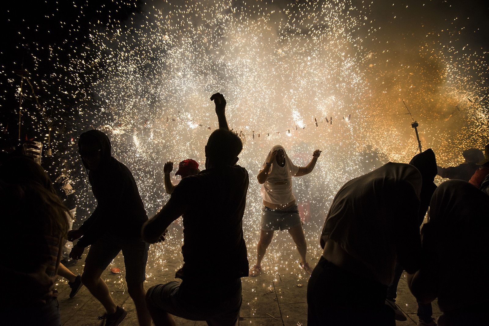 Versots i esclat de foc. FOTO: Bernat Millet.