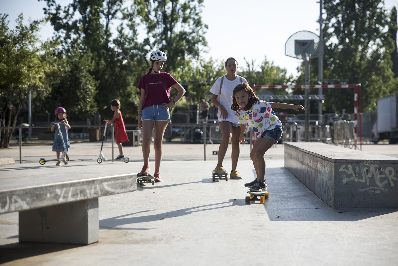 Taller de patinet i skate. FOTO: Bernat Millet.