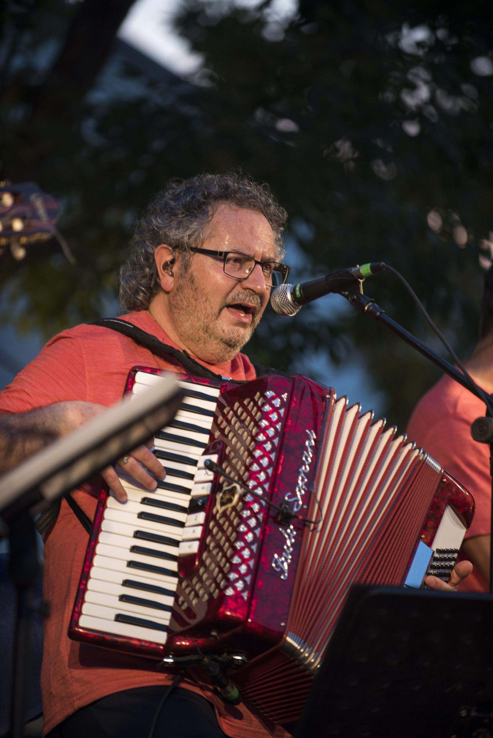 Nit d'havaneres i rom cremat amb Els pescadors de l'Escala. FOTO: Bernat Millet.