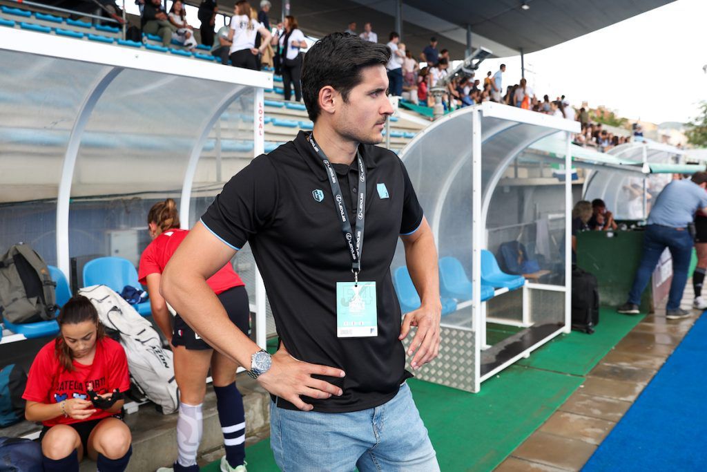 Guille Carnicer dirigirà el primer equip femení del Junior FC. FOTO: RFEH