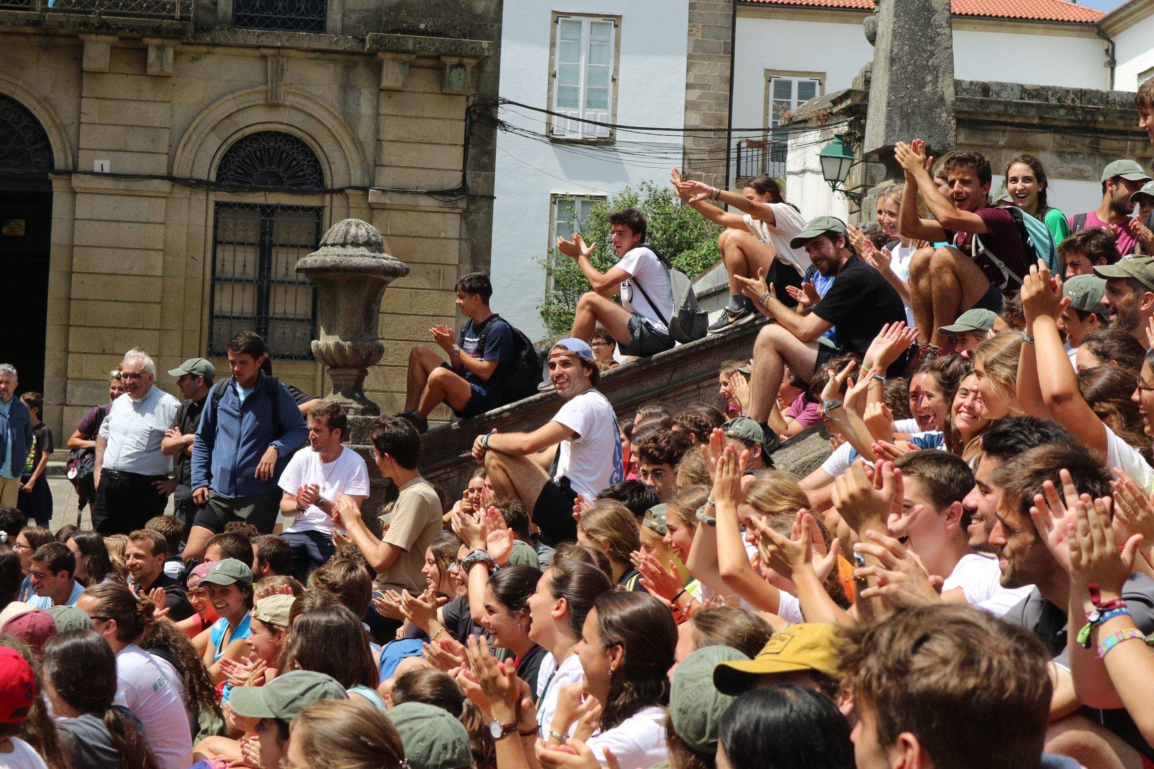 Joves de Sant Cugat i de la diòcesi de Terrassa a Santiago de Compostela. Estiu del 2022 FOTO: Cedida