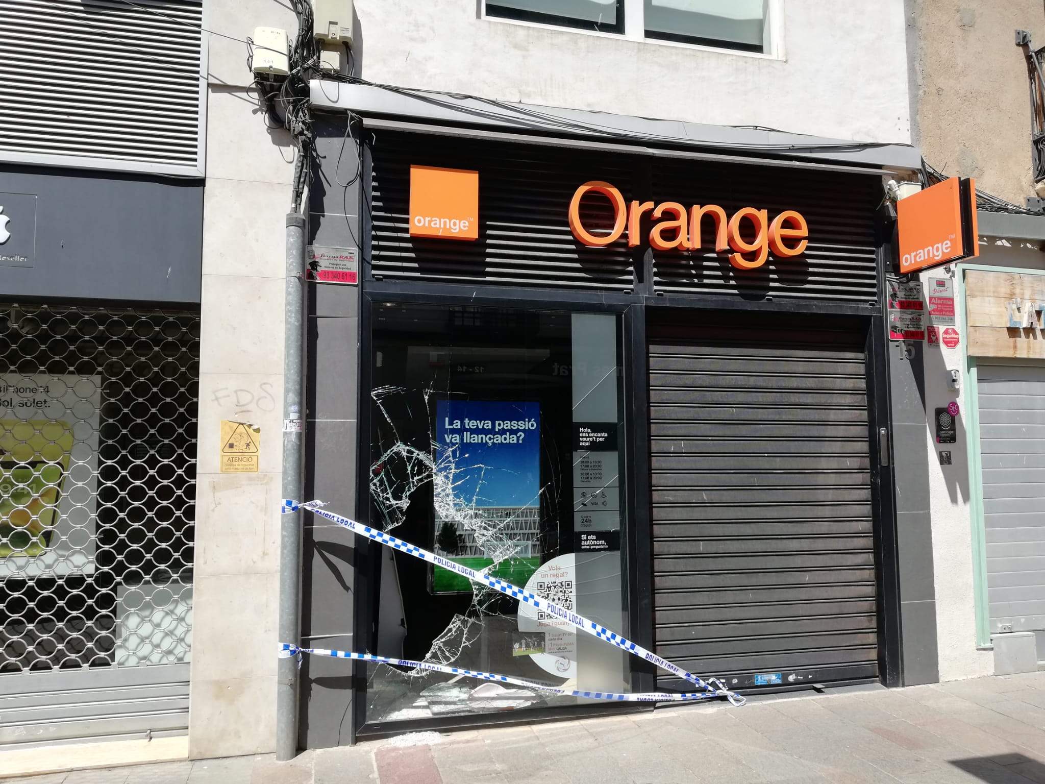 Així va quedar la botiga Orange de Sant Cugat FOTO: TOT Sant Cugat