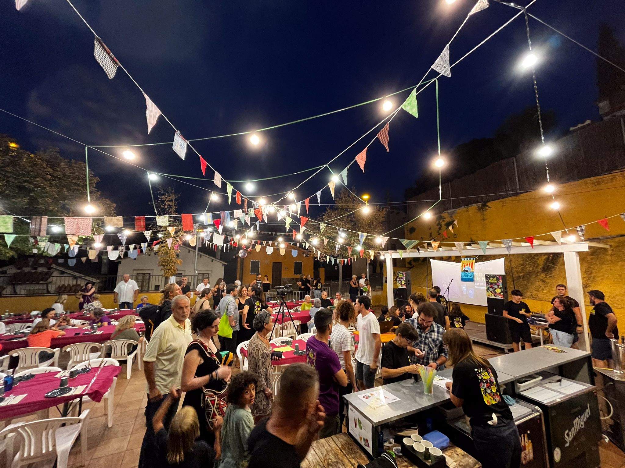 Pregó de La Festa Major de la Colònia Montserrat. FOTO: Ale Gómez