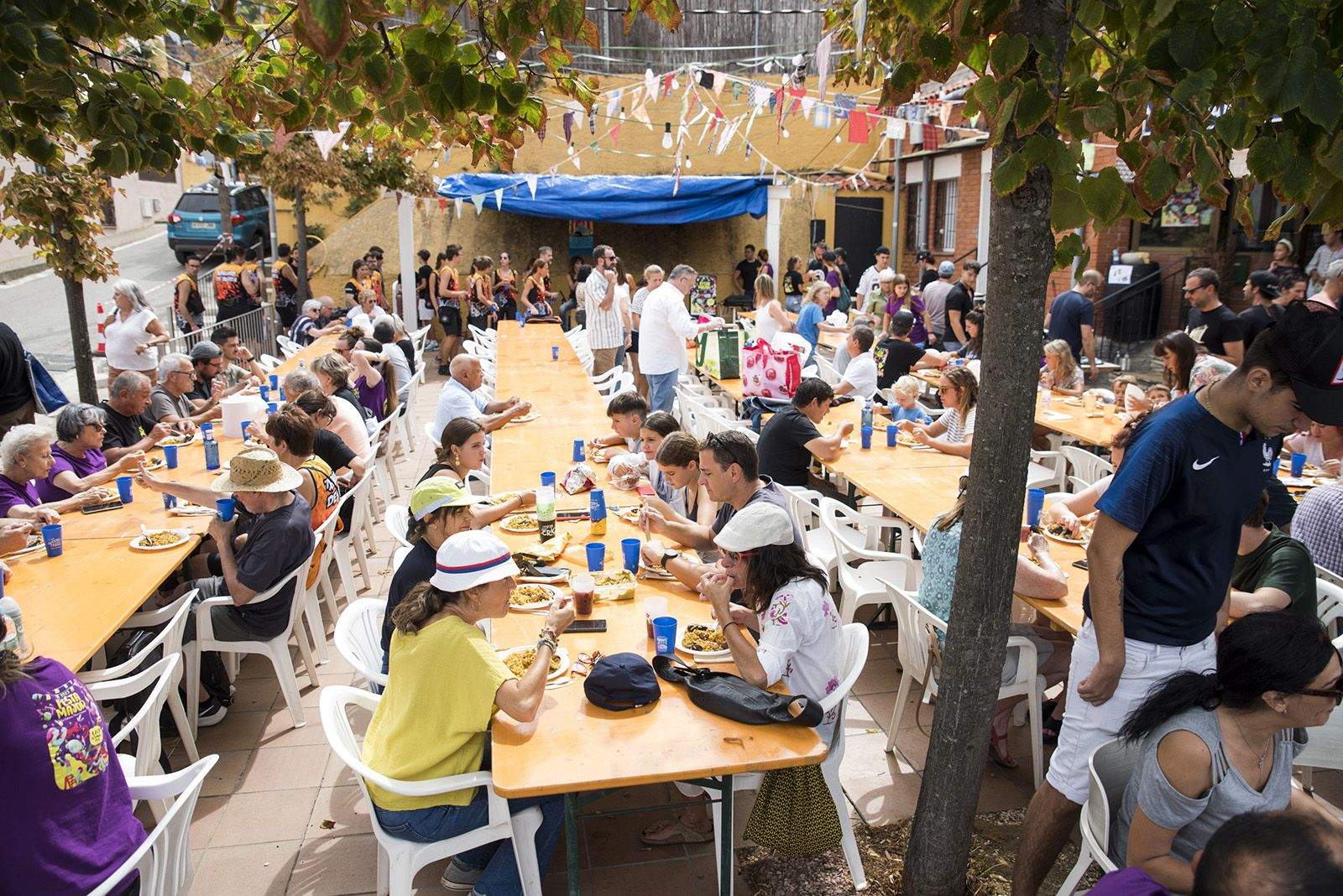 Paella popular. FOTO: Bernat Millet.
