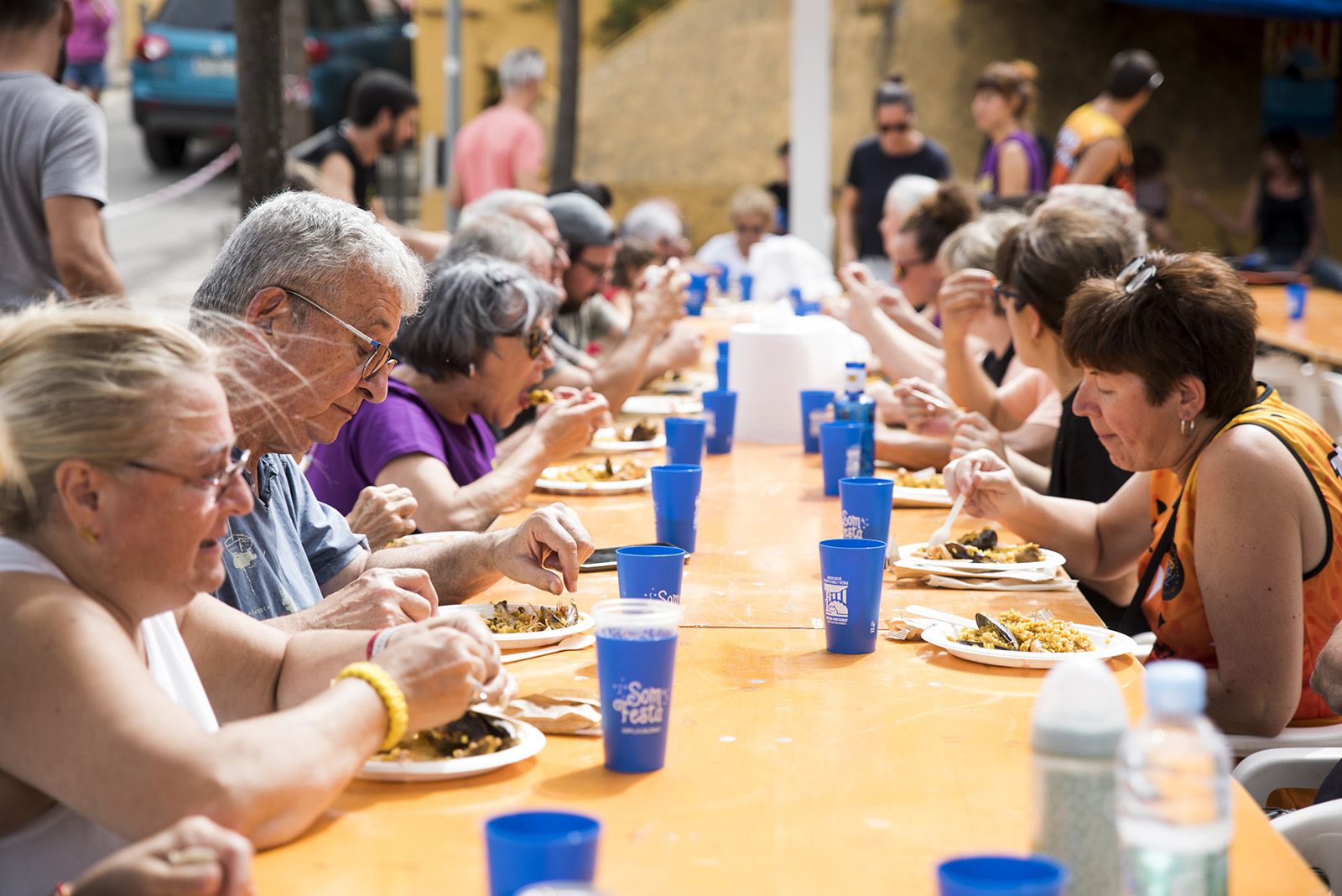 Paella popular. FOTO: Bernat Millet.