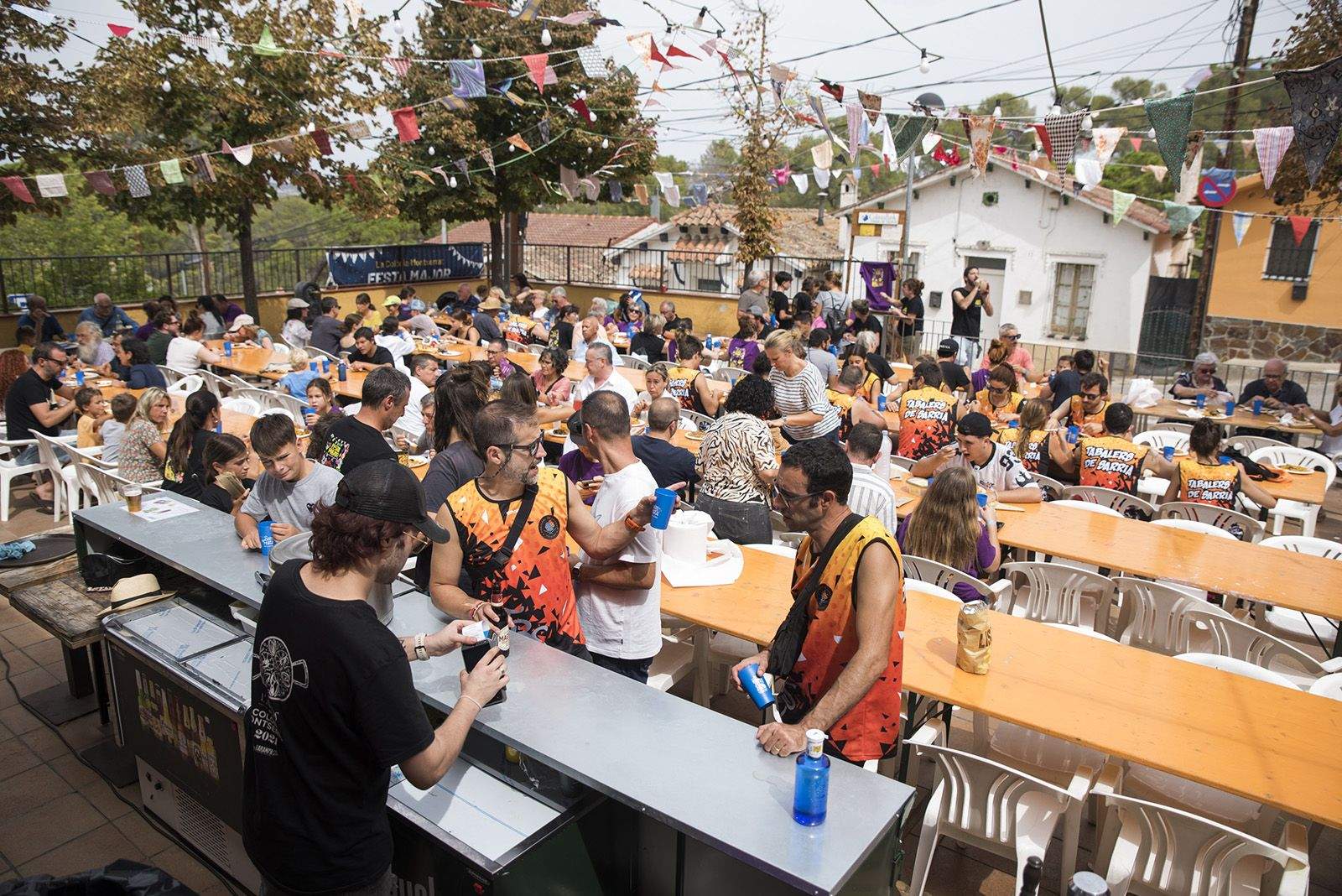 Paella popular. FOTO: Bernat Millet.