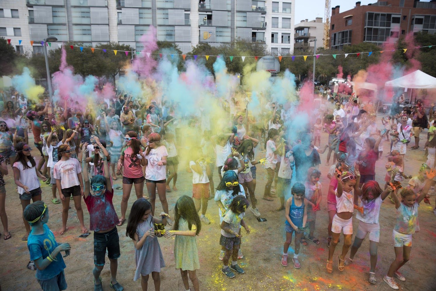 Festa Holi de la Festa Major de Volpelleres FOTO: Bernat Millet
