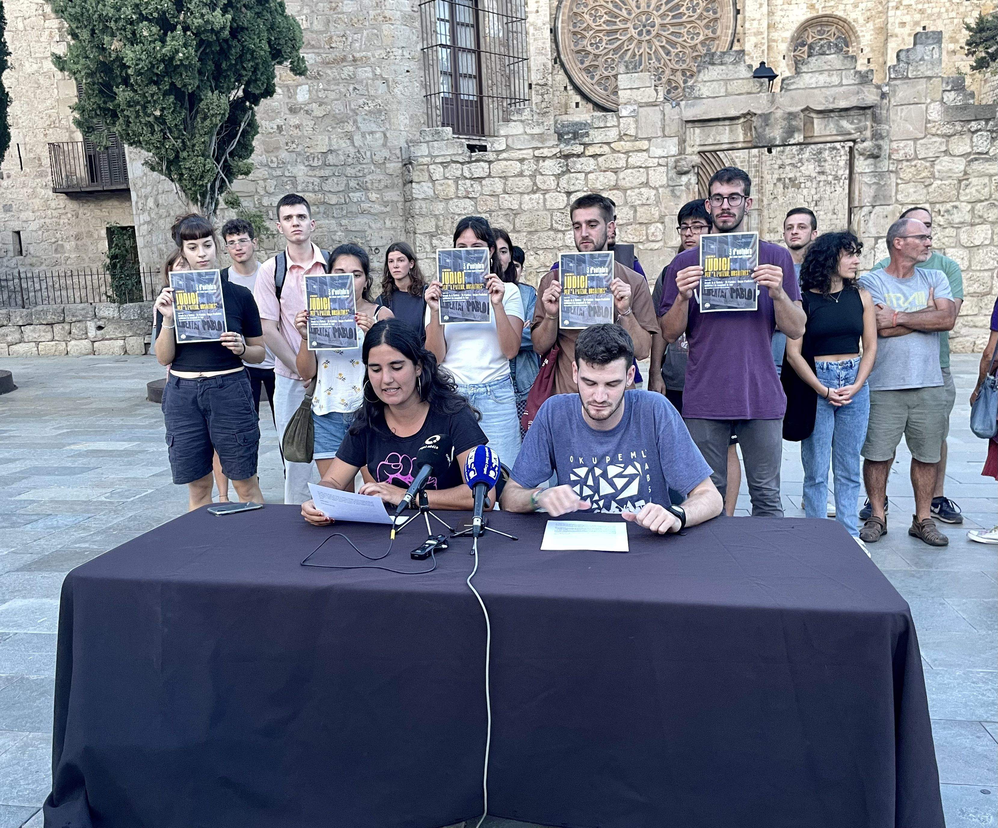 Roser Laguna i Martí Romaní, representants del grup "A l'atzar nosaltres"