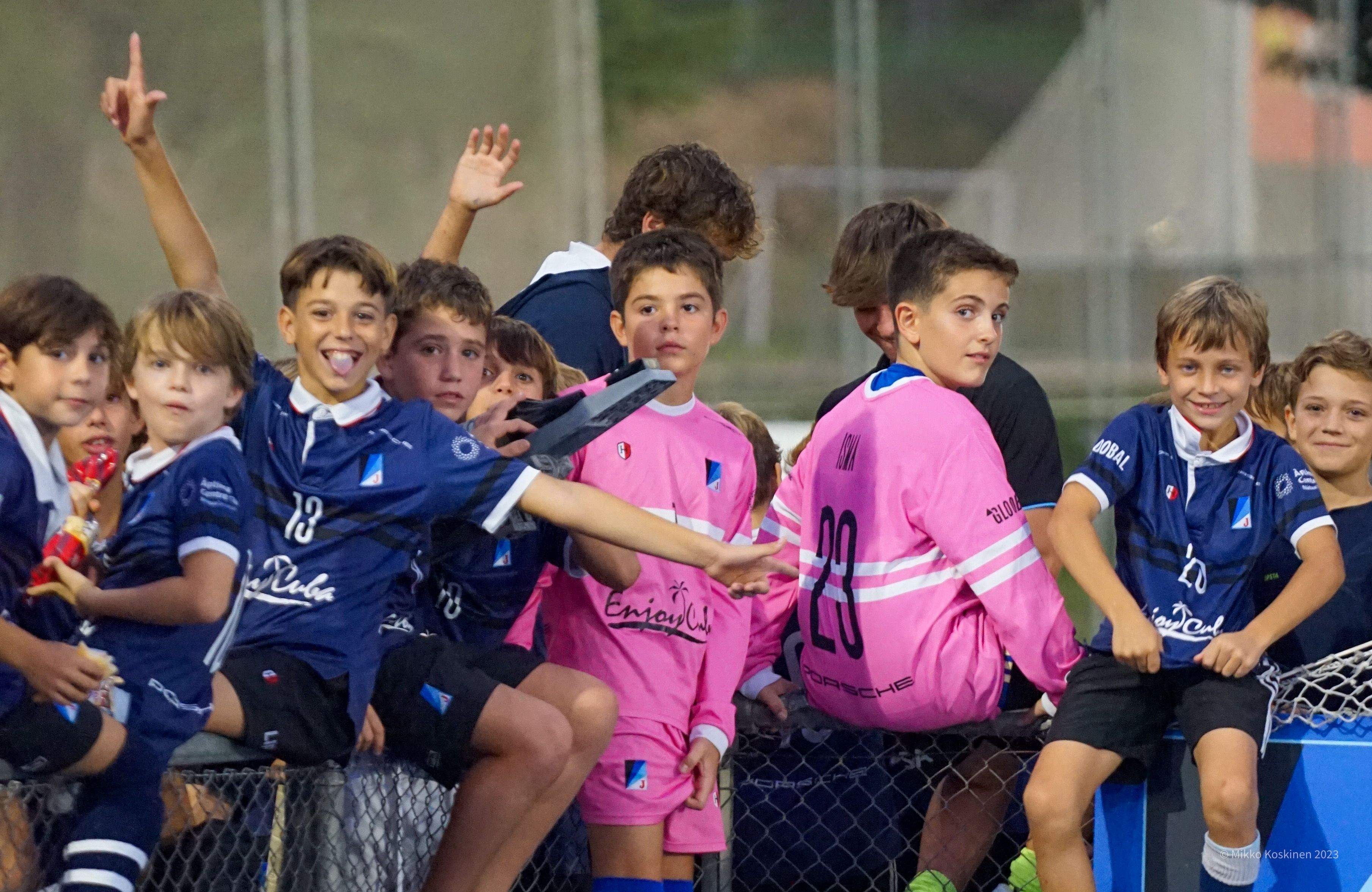 Presentació d'equips de la secció d'hoquei del Junior FC. FOTO: Mikko Koskinen