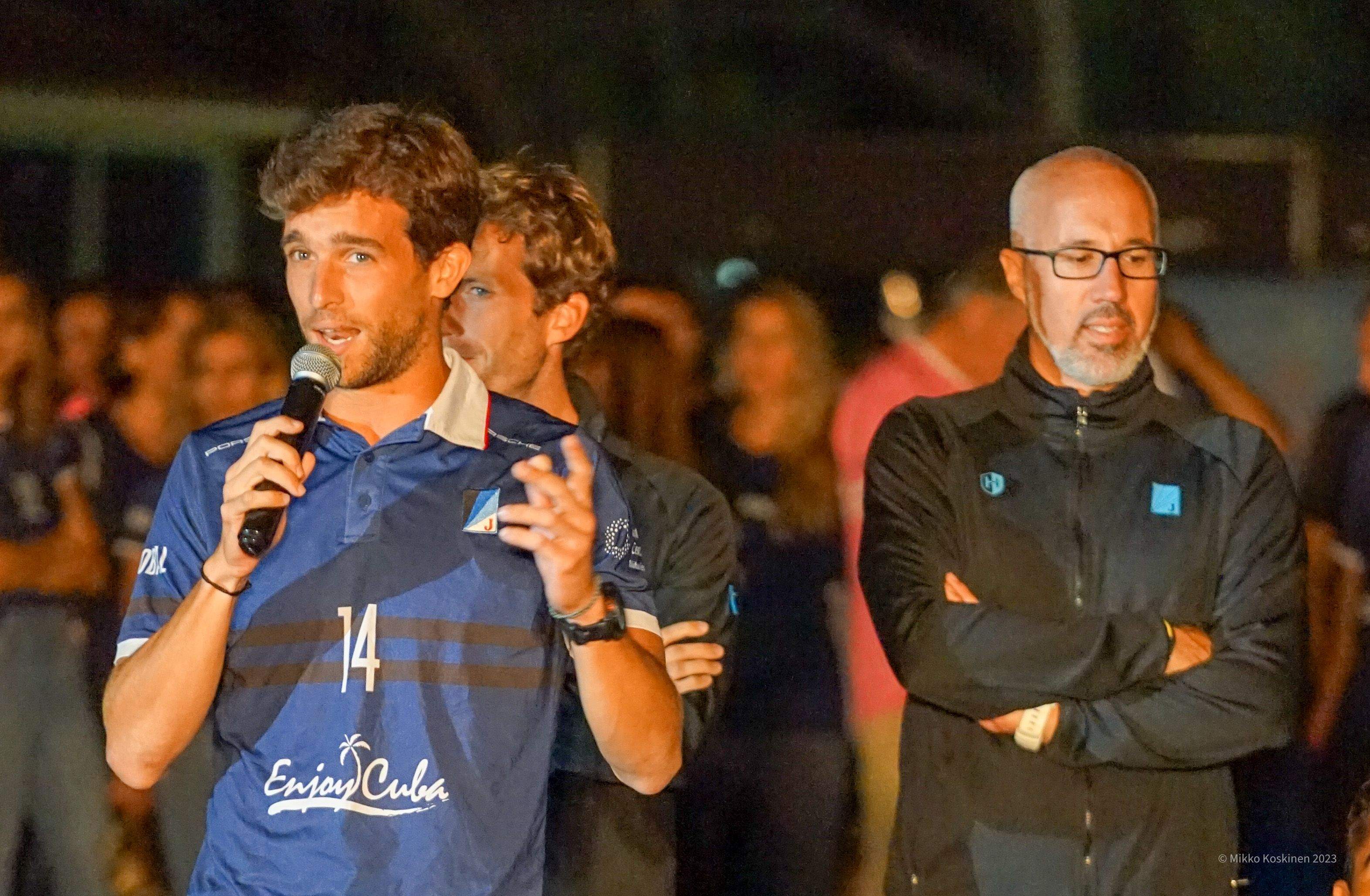 Presentació d'equips de la secció d'hoquei del Junior FC. FOTO: Mikko Koskinen