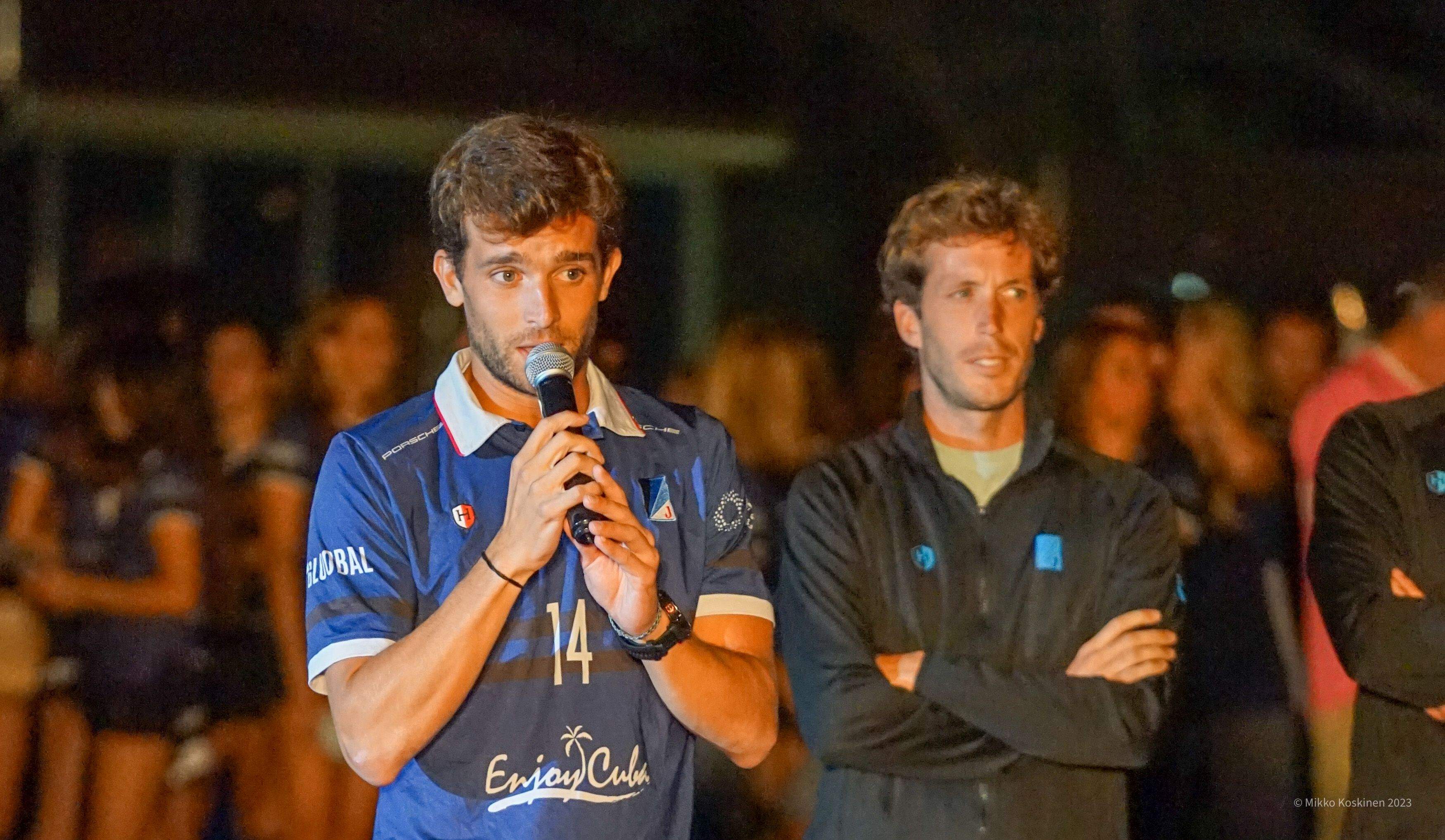 Presentació d'equips de la secció d'hoquei del Junior FC. FOTO: Mikko Koskinen