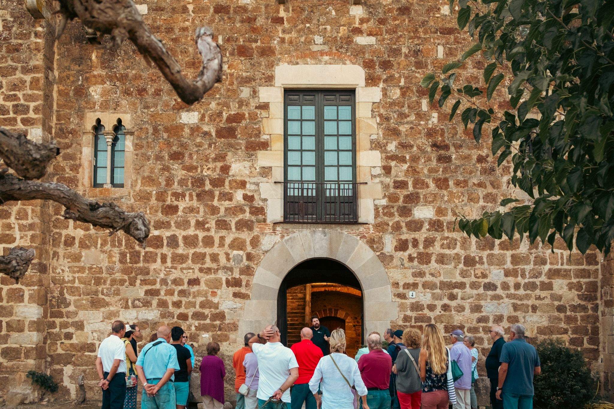 Visita guiada prèvia a Torre Negra. FOTO: Ale Gómez