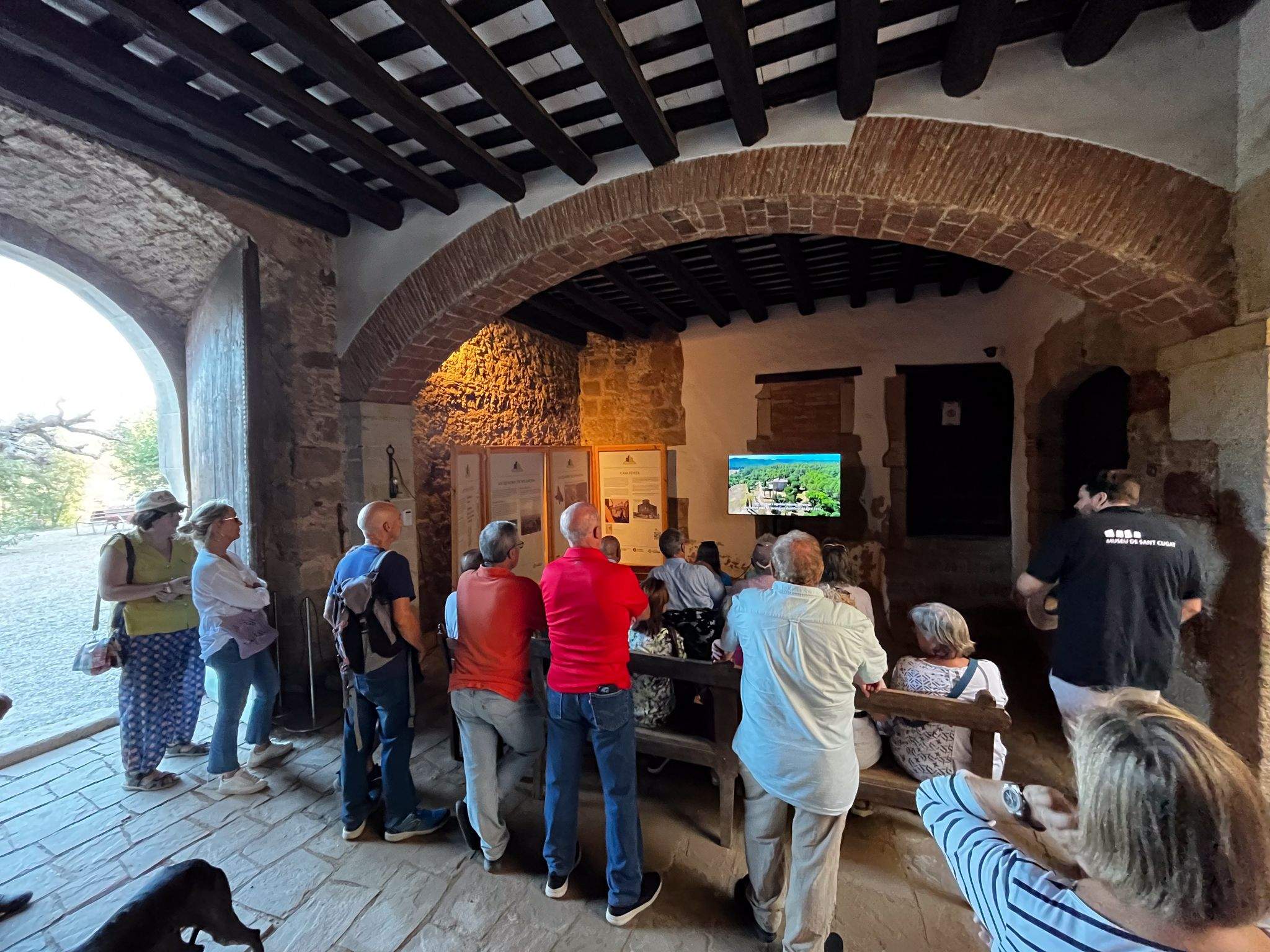 Visita guiada prèvia a Torre Negra. FOTO: Ale Gómez