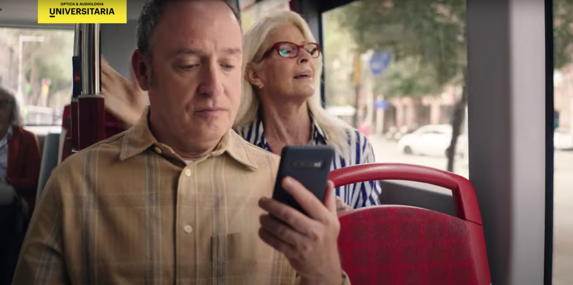 L'actor santcugatenc a l'anunci de l'Òptica Universitària FOTO: Cedida
