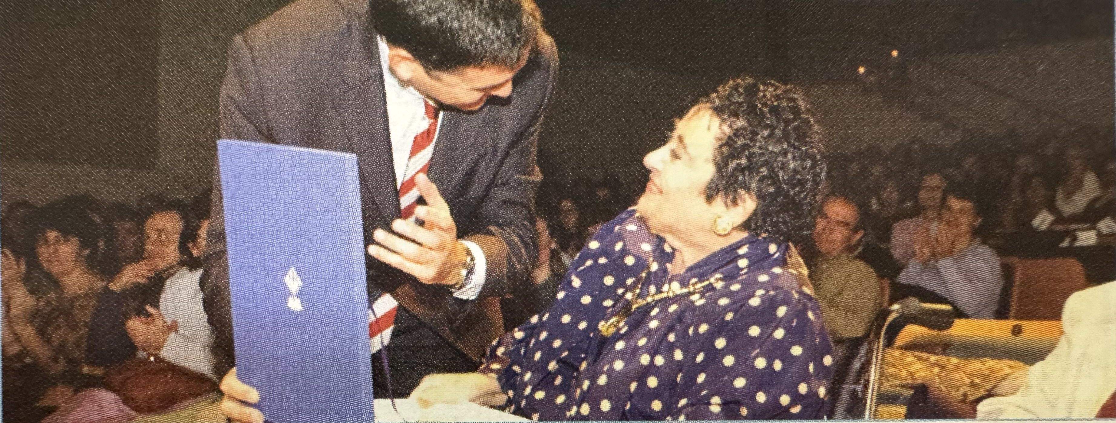 Victoria de los Ángeles als 25 anys de l’escola municipal de música. 2003. FOTO: Arxiu