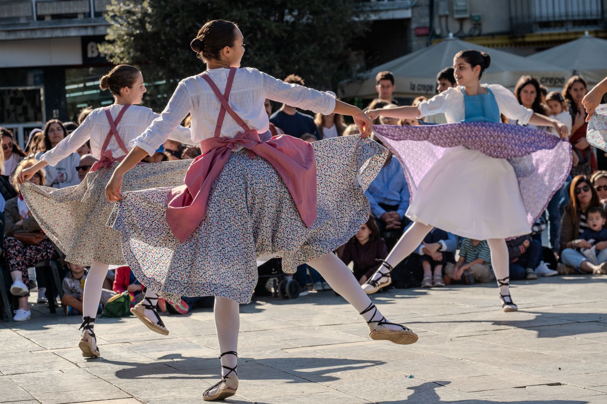 Actuació de l’escola de dansa del Grup Mediterrània. FOTO: Ale Gómez