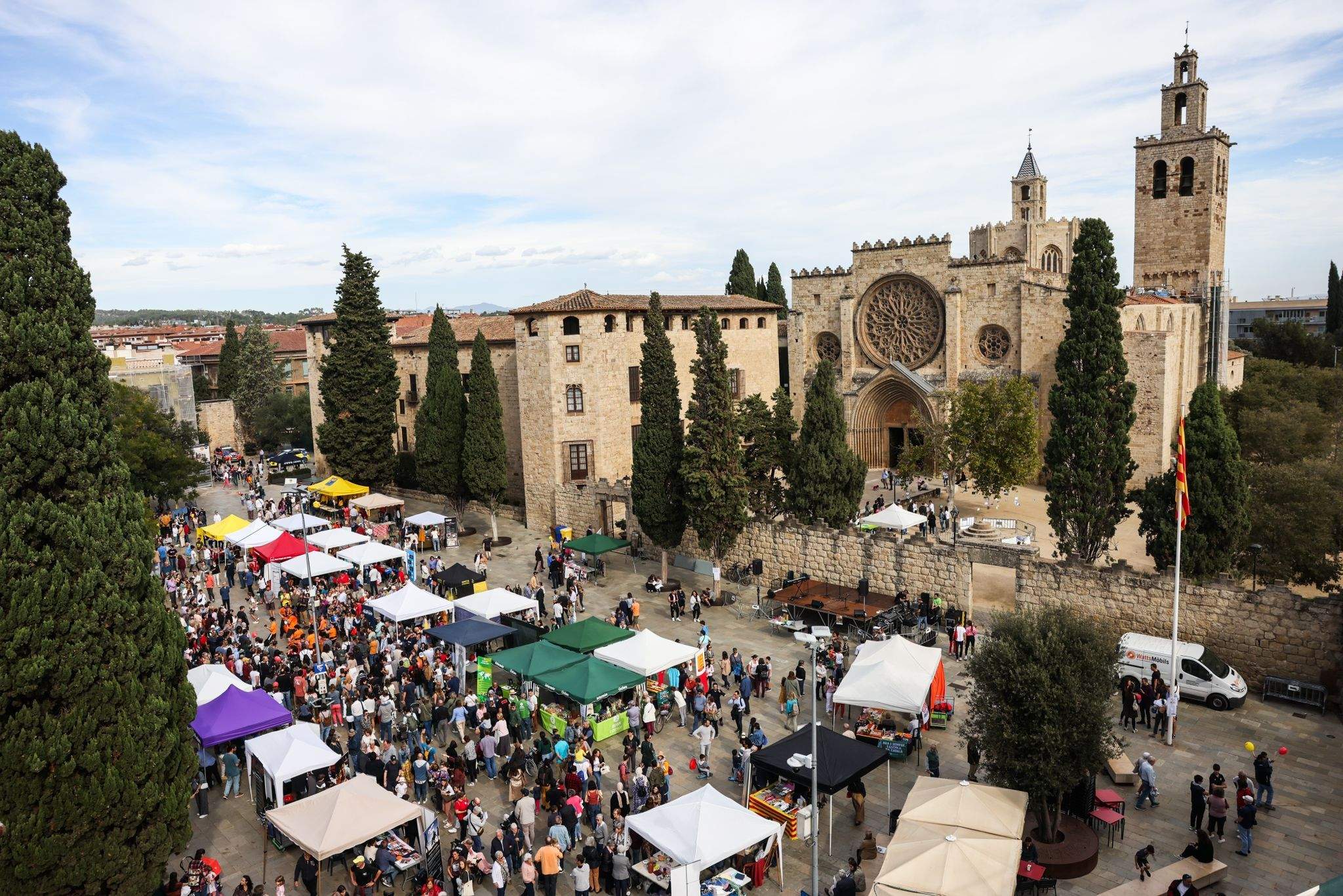 La plaça d'Octavià s'ha omplert durant la Festa de Tardor FOTO: TOT
