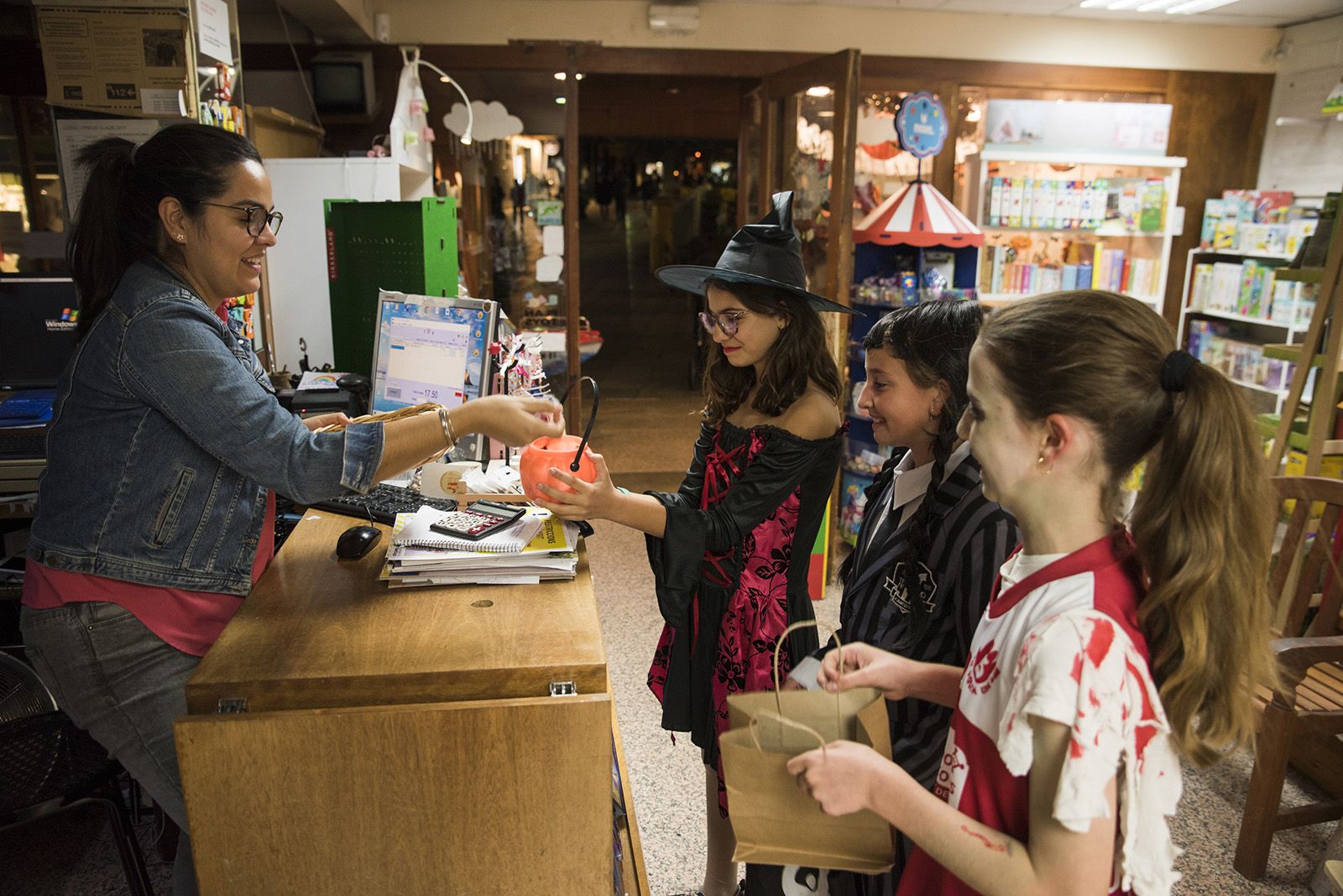 La Castanyada i Halloween. FOTO: Bernat Millet.