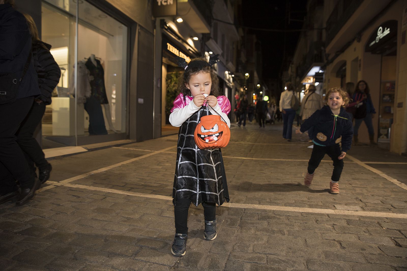 La Castanyada i Halloween. FOTO: Bernat Millet.
