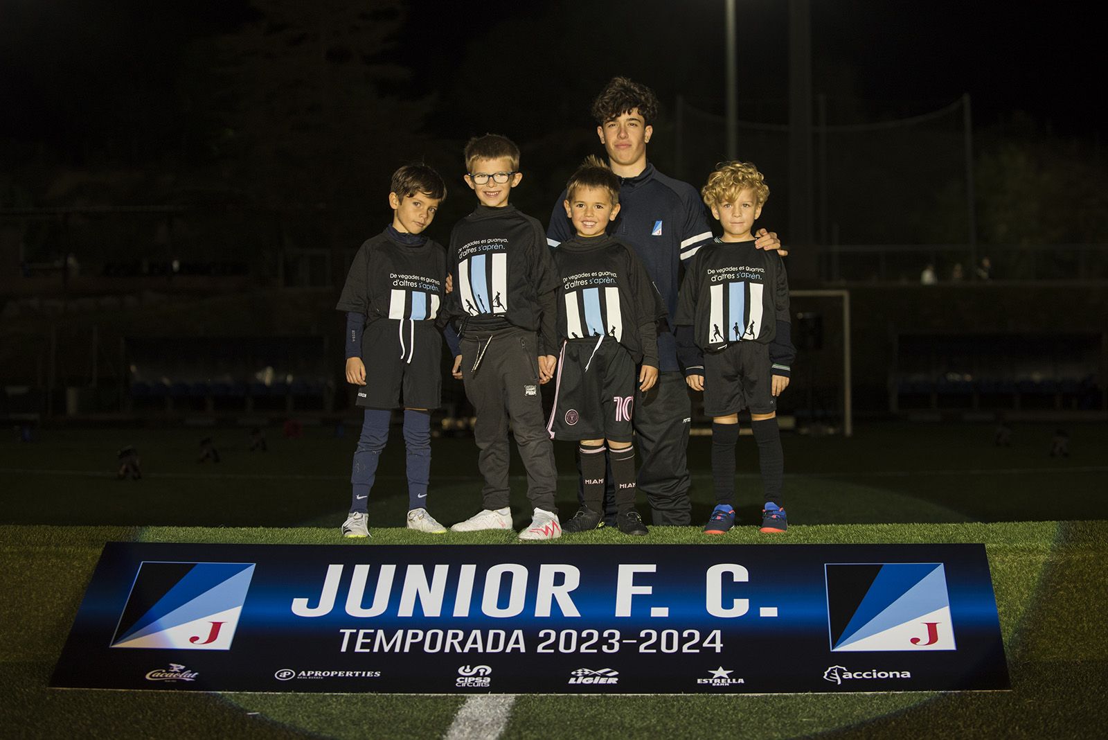 Presentació d'equips de la secció de futbol del Junior FC. FOTO: Bernat Millet.